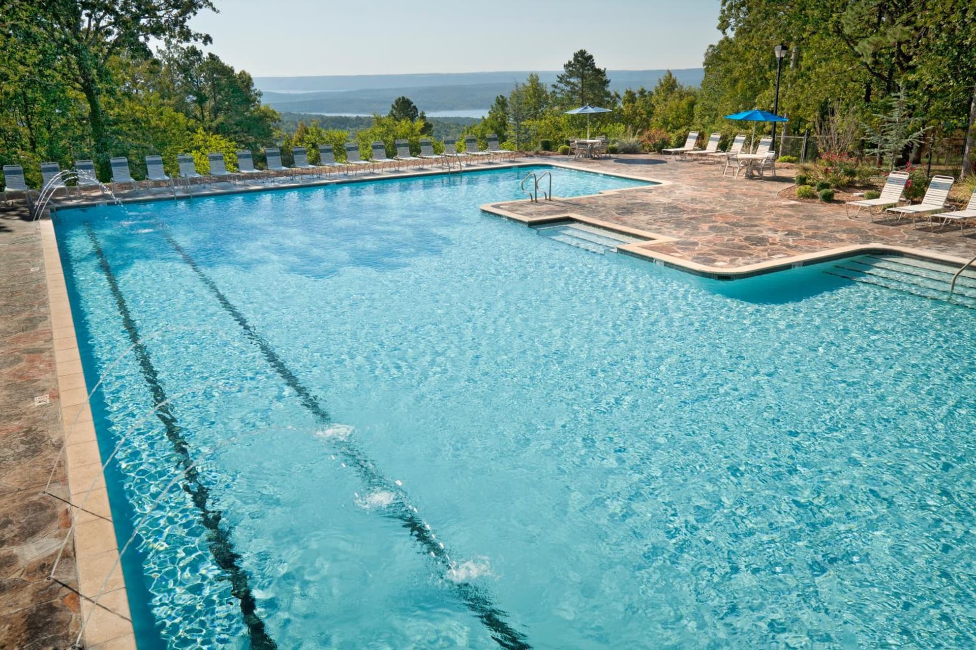 Club Wyndham Resort at Fairfield Bay interior in Fairfield Bay, AR — gallery photo 2