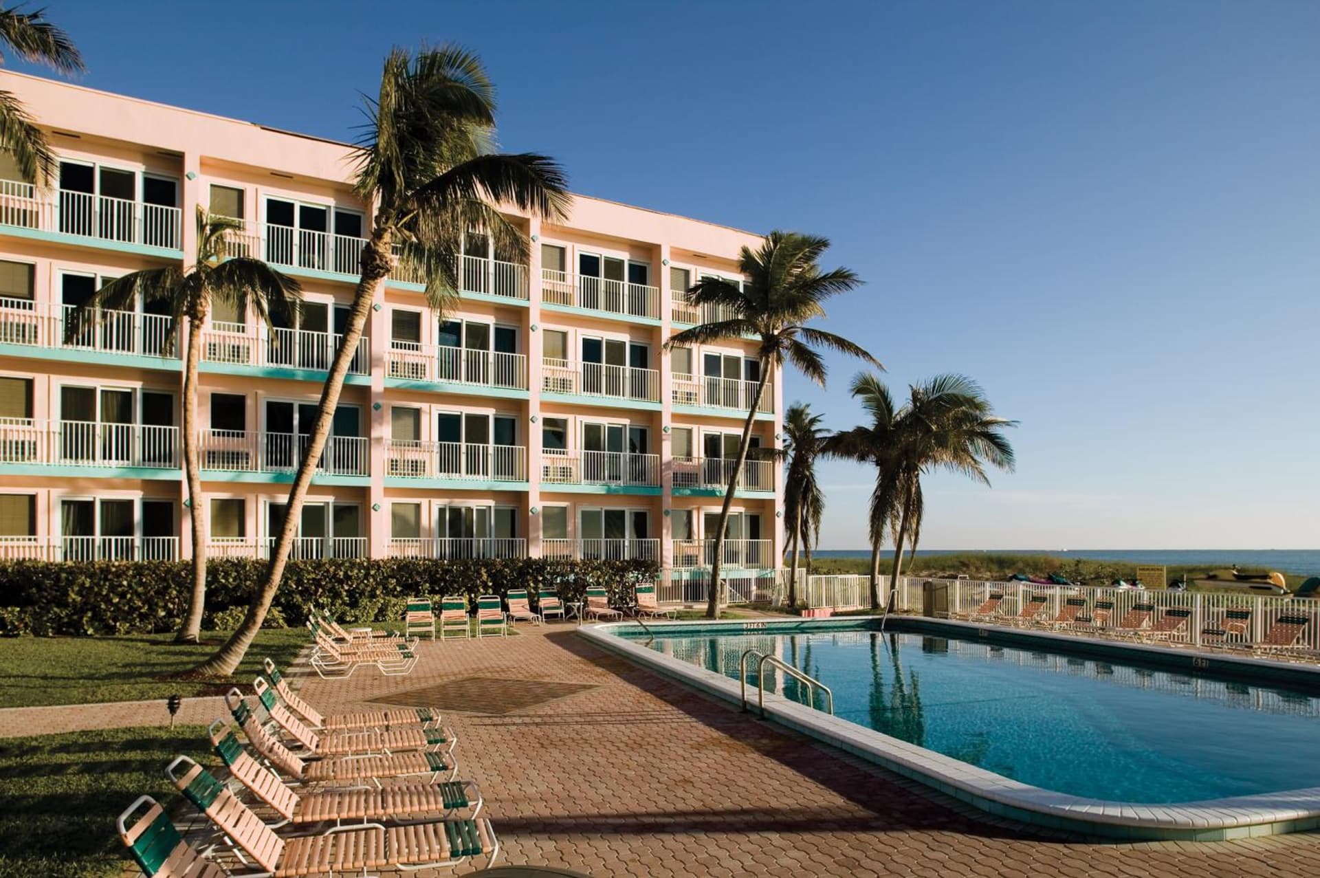 Club Wyndham Sea Gardens gallery photo in Pompano Beach, FL — image 7