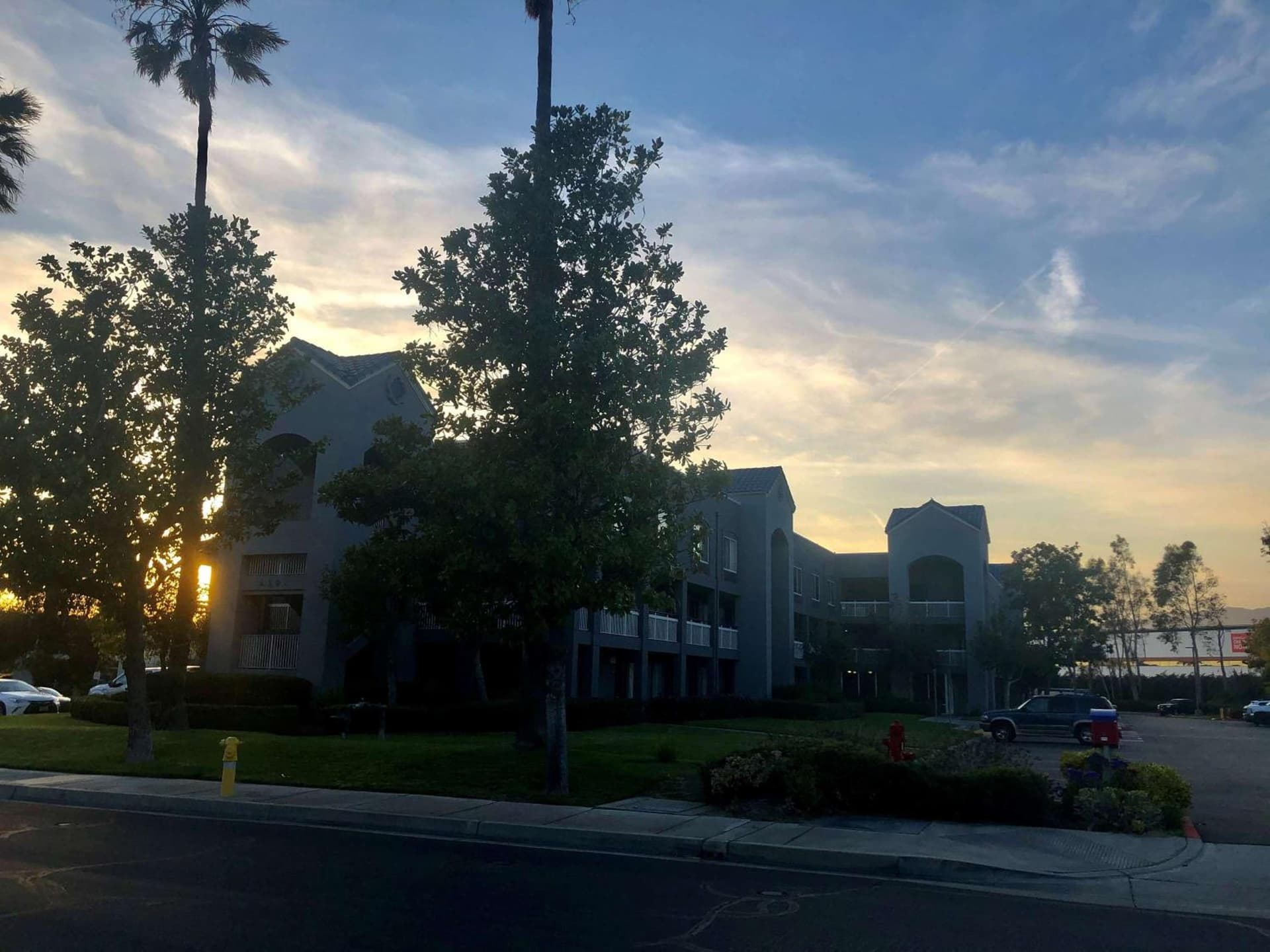 SureStay Hotel by Best Western Ontario Airport gallery photo in Ontario, CA — image 13