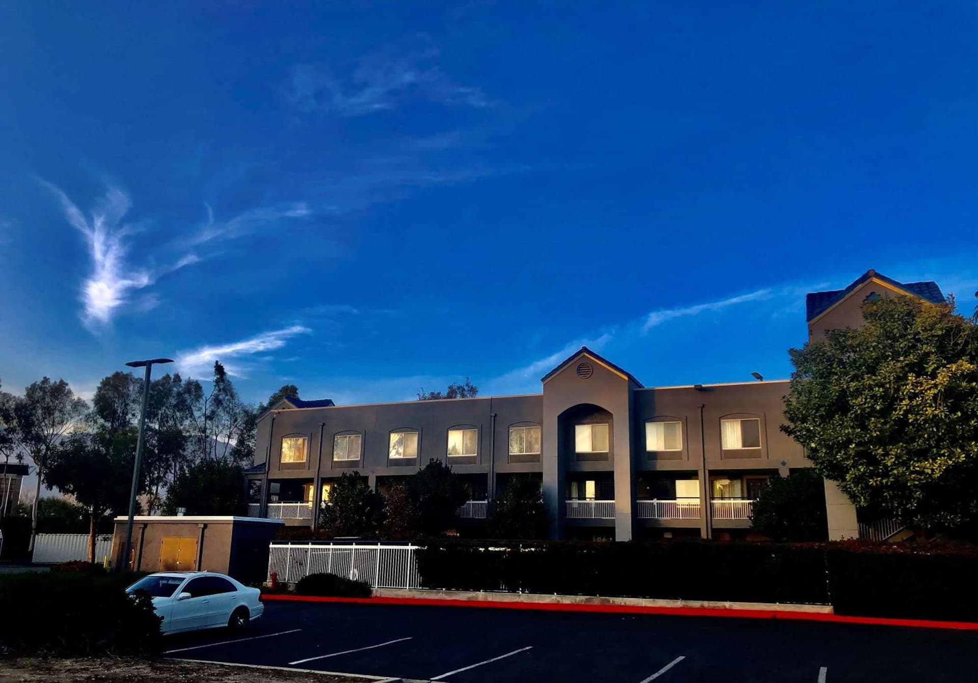 SureStay Hotel by Best Western Ontario Airport gallery photo in Ontario, CA — image 15