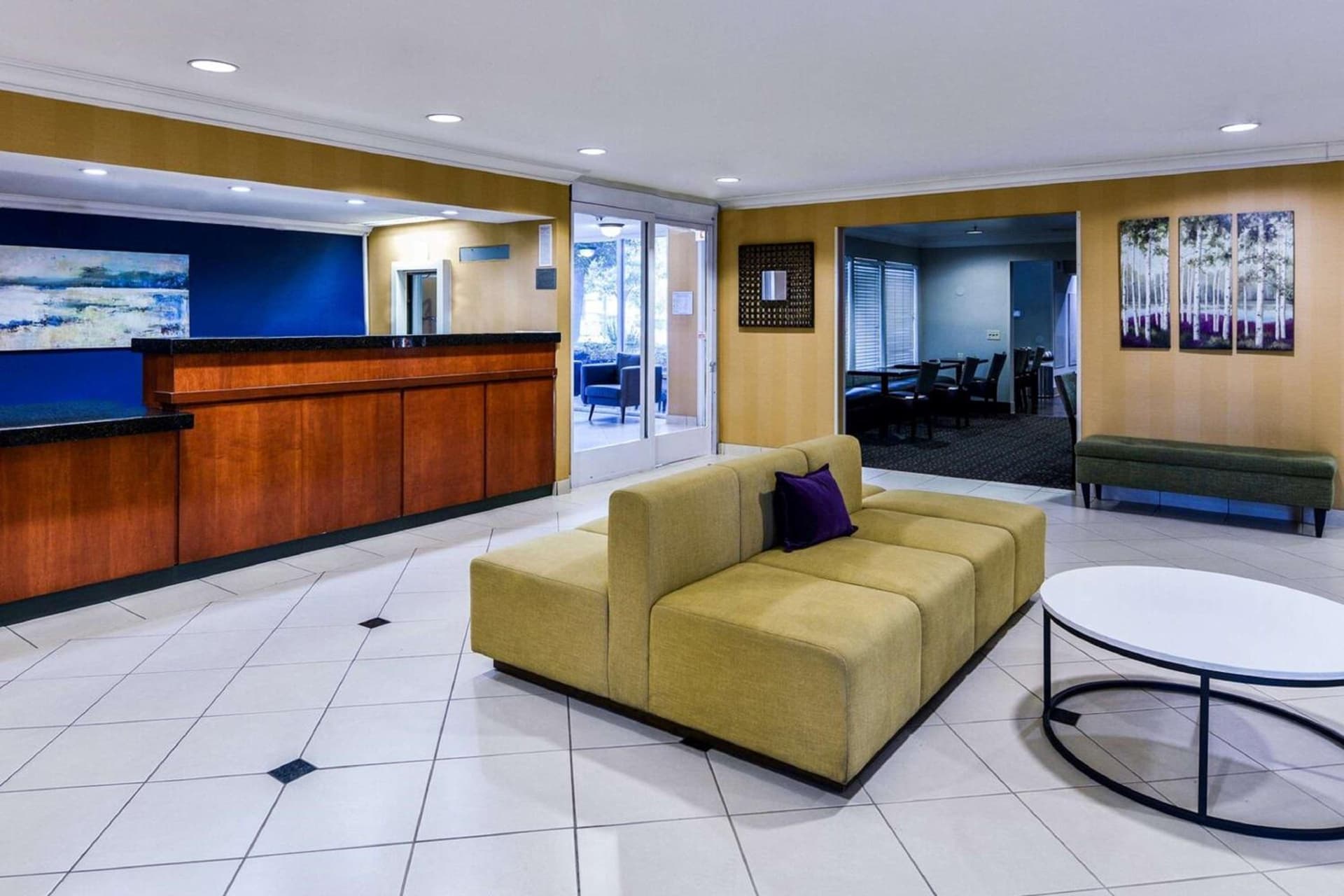 SureStay Hotel by Best Western Ontario Airport gallery photo in Ontario, CA — image 18