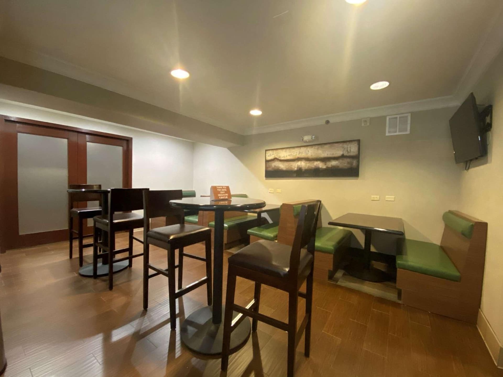 SureStay Hotel by Best Western Ontario Airport gallery photo in Ontario, CA — image 10