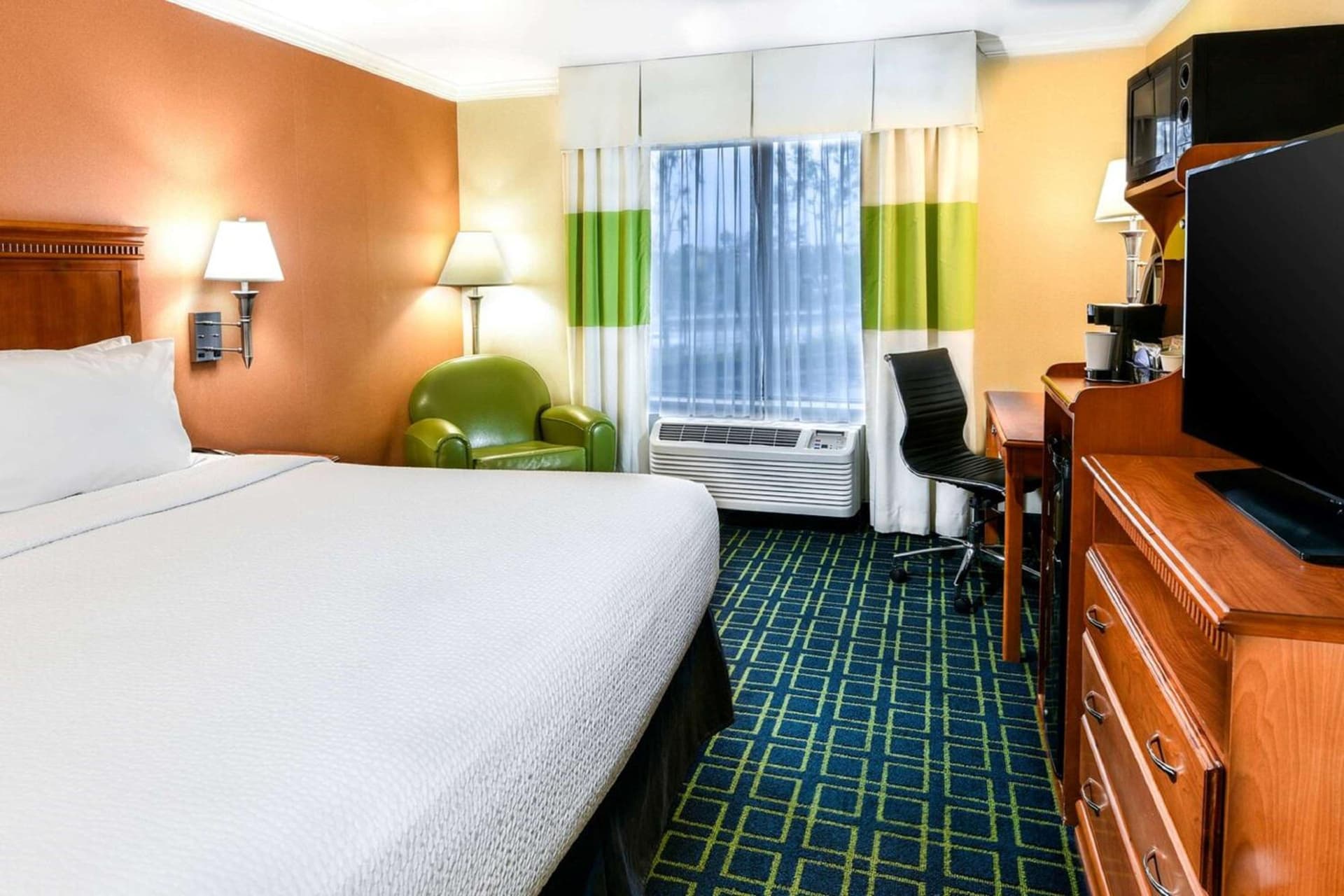 SureStay Hotel by Best Western Ontario Airport gallery photo in Ontario, CA — image 7