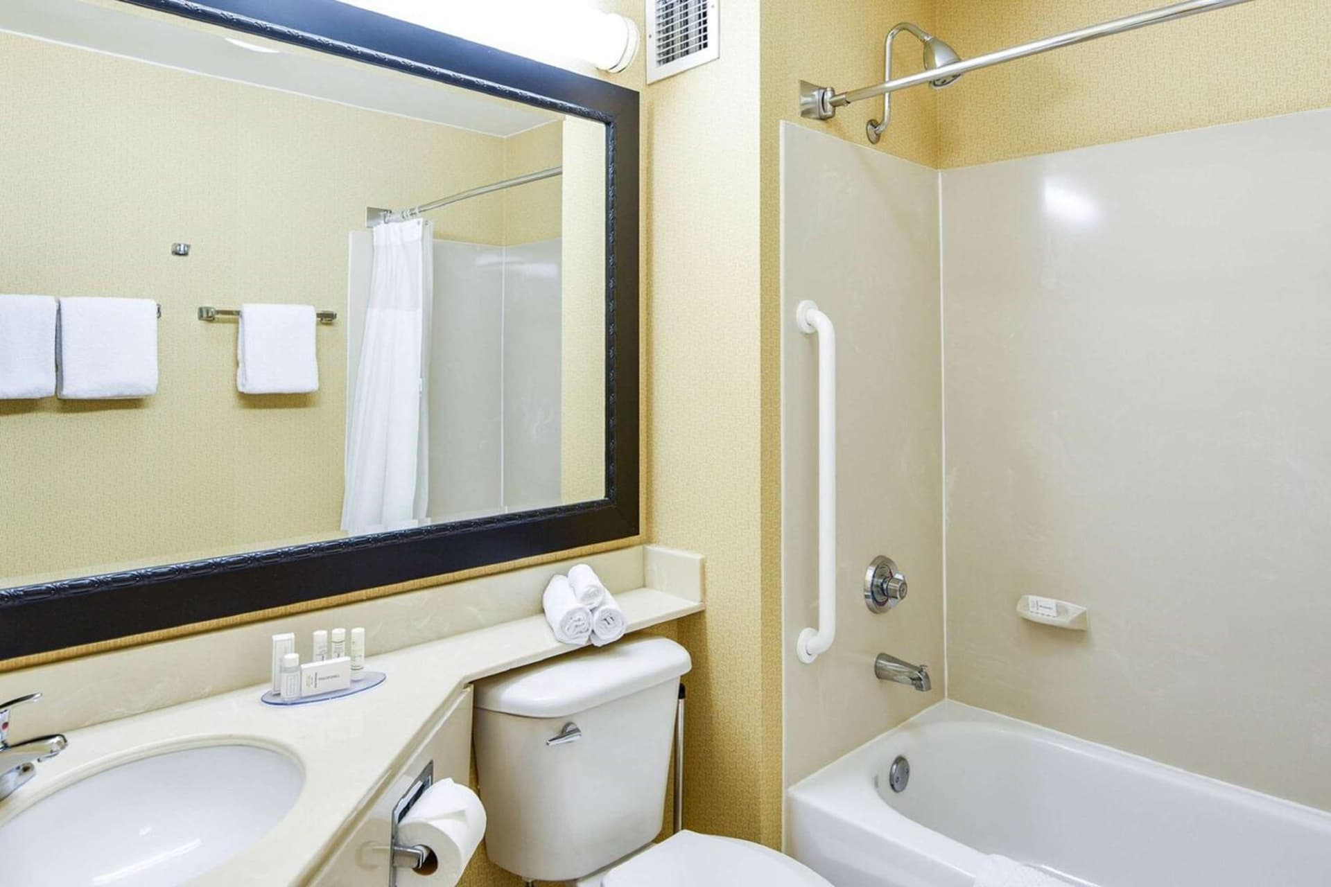 SureStay Hotel by Best Western Ontario Airport gallery photo in Ontario, CA — image 16