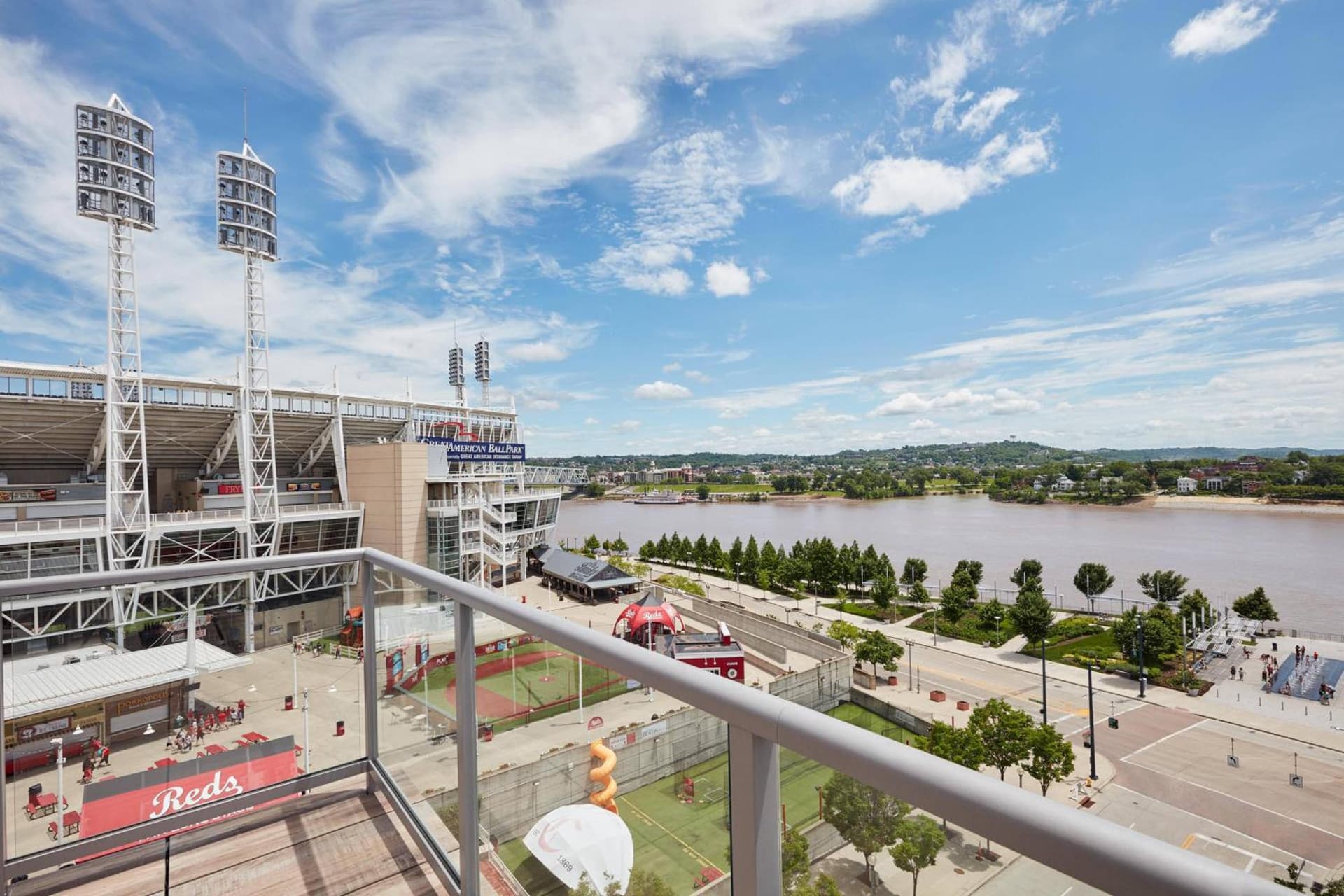 AC Hotel by Marriott Cincinnati at The Banks property views in Cincinnati, OH — gallery photo 3