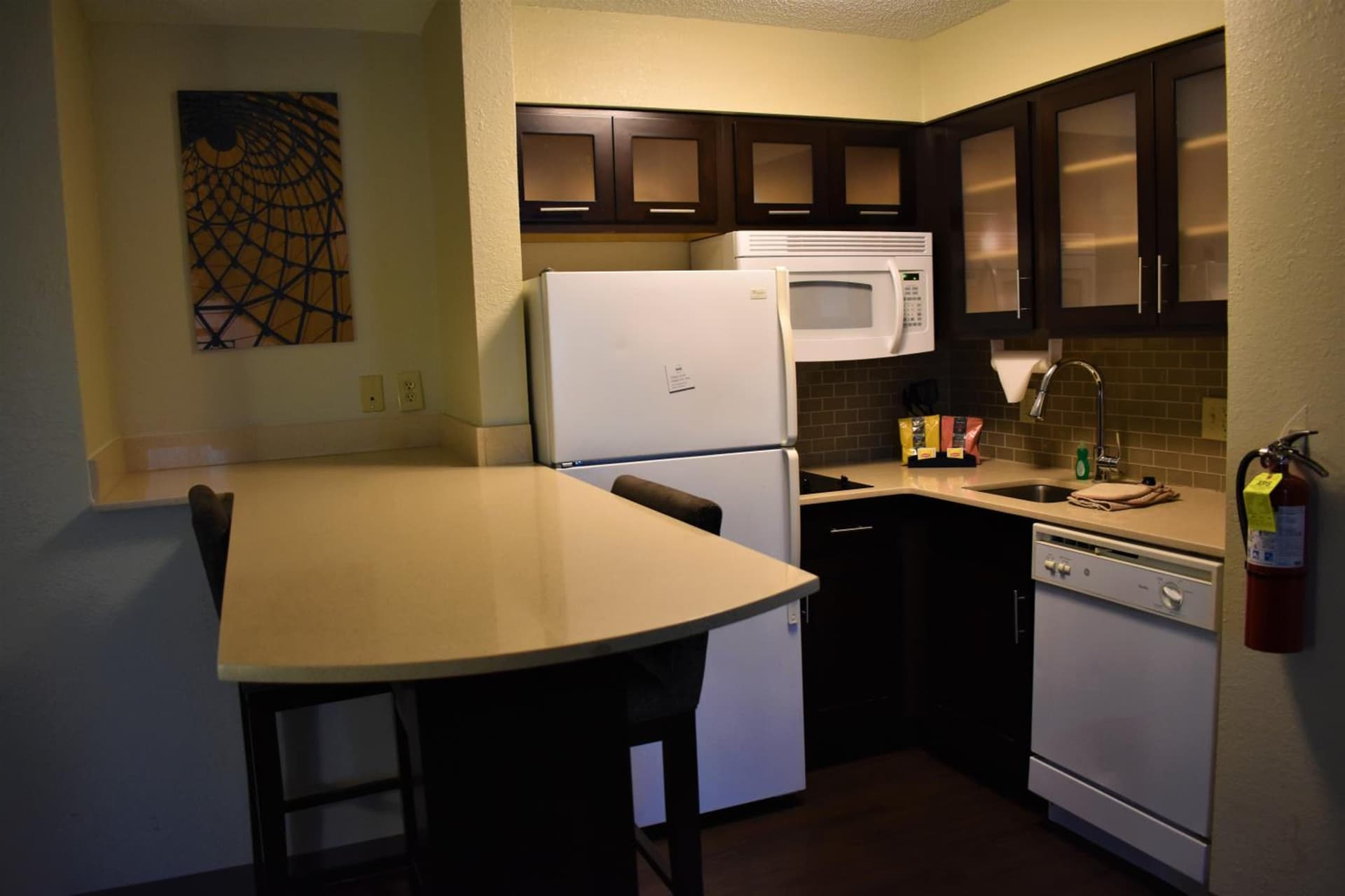 Staybridge Suites Cranbury - South Brunswick by IHG interior in Cranbury, NJ — gallery photo 2