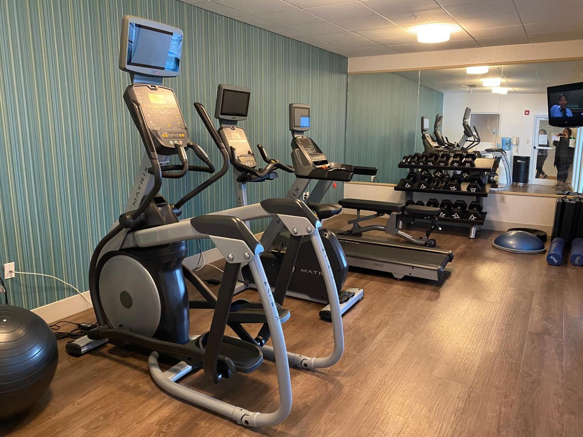 Holiday Inn Express & Suites Indianapolis North - Carmel by IHG gallery photo in Carmel, IN — image 40