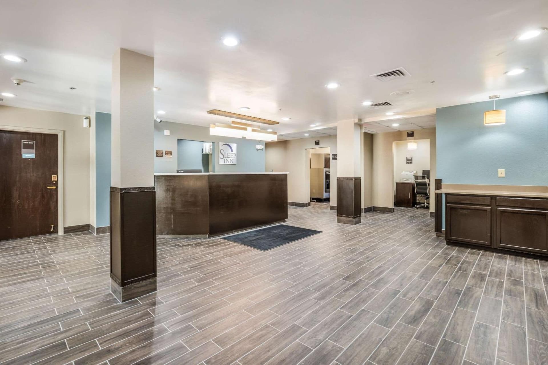 Sleep Inn & Suites Tallahassee-Capitol gallery photo in Tallahassee, FL — image 51