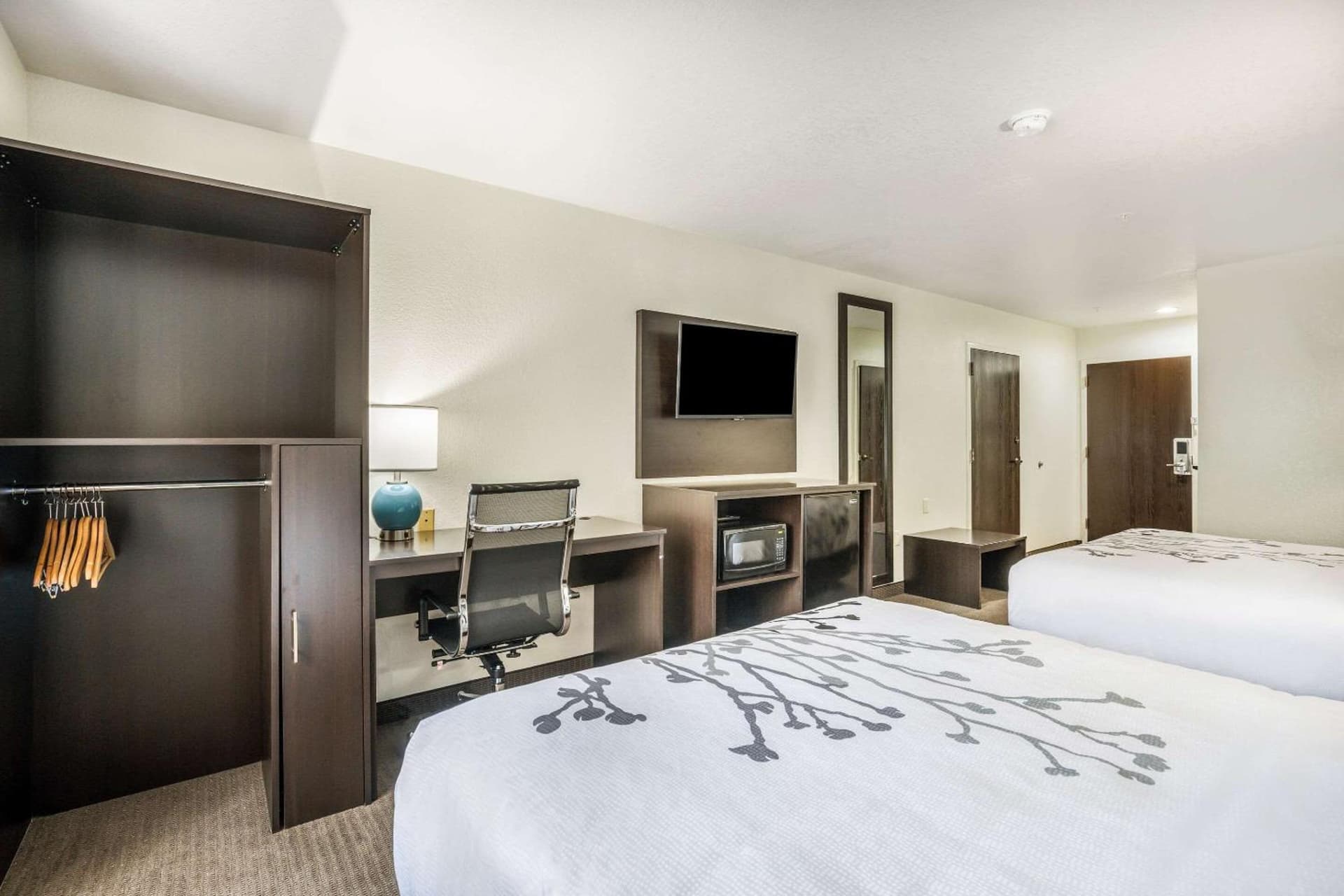 Sleep Inn & Suites Tallahassee-Capitol gallery photo in Tallahassee, FL — image 53