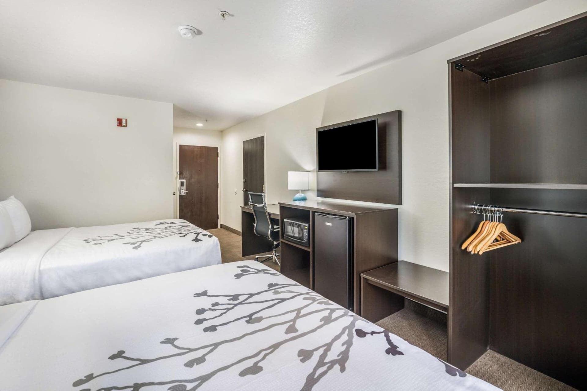 Sleep Inn & Suites Tallahassee-Capitol gallery photo in Tallahassee, FL — image 7