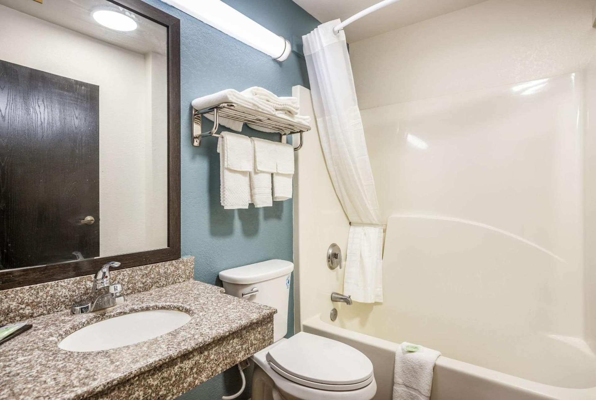 Sleep Inn & Suites Tallahassee-Capitol gallery photo in Tallahassee, FL — image 35