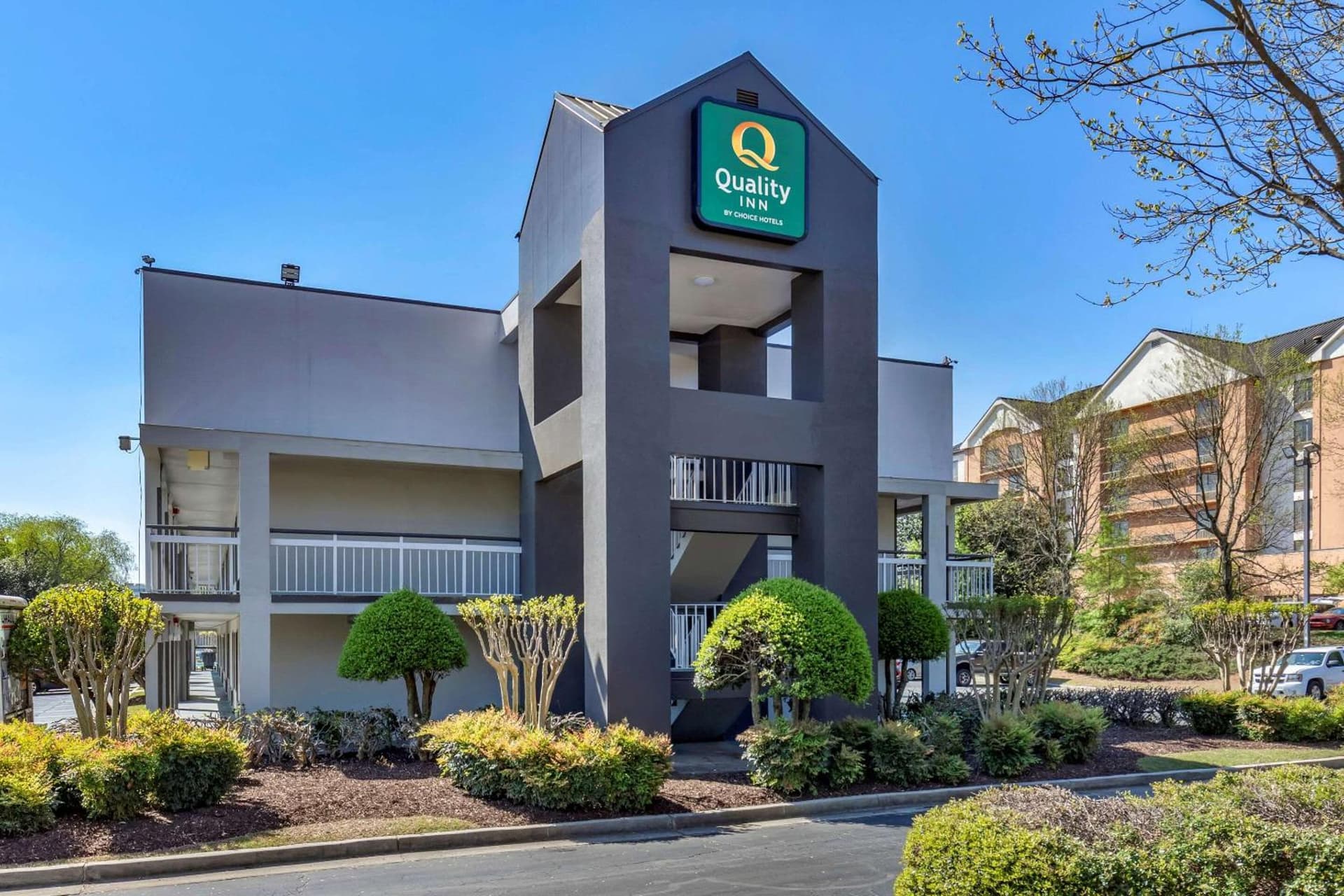 Quality Inn Duluth - Atlanta Northeast interior in Duluth, GA — gallery photo 2