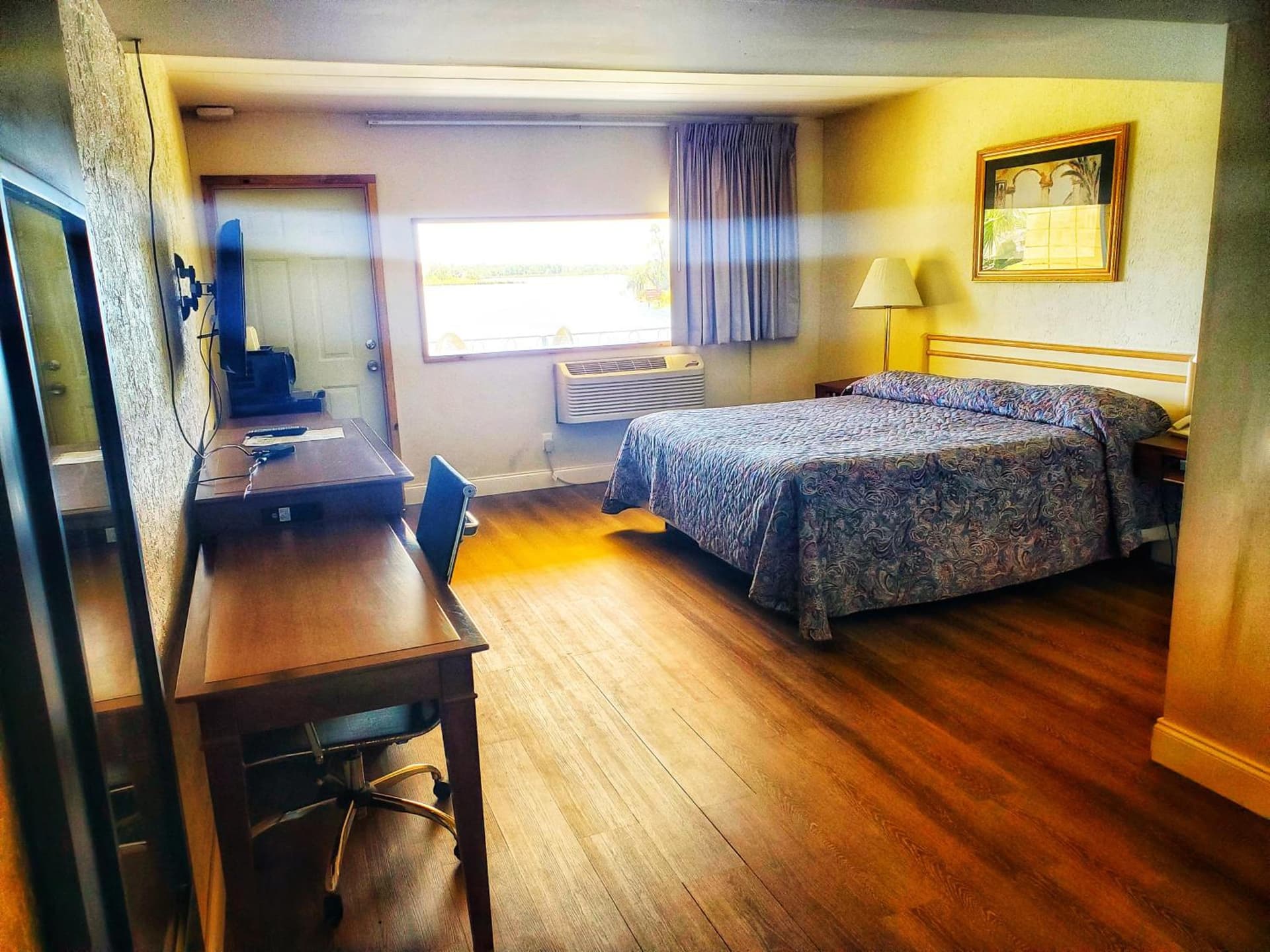 The Port Hotel and Marina gallery photo in Crystal River, FL — image 4