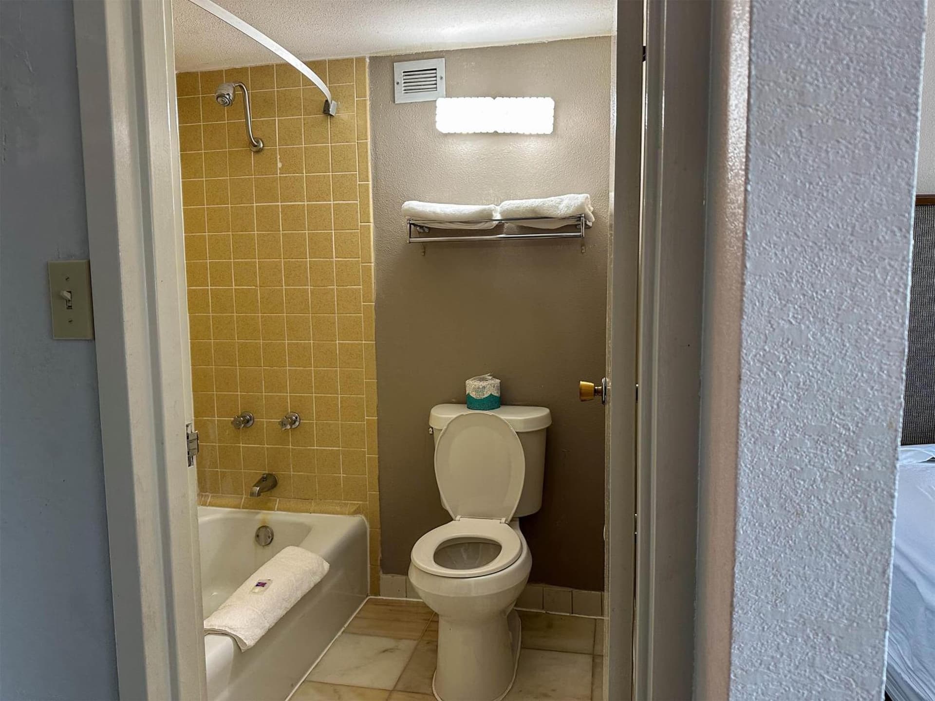 Motel 6 Rochester, NY - Airport gallery photo in Rochester, NY — image 32