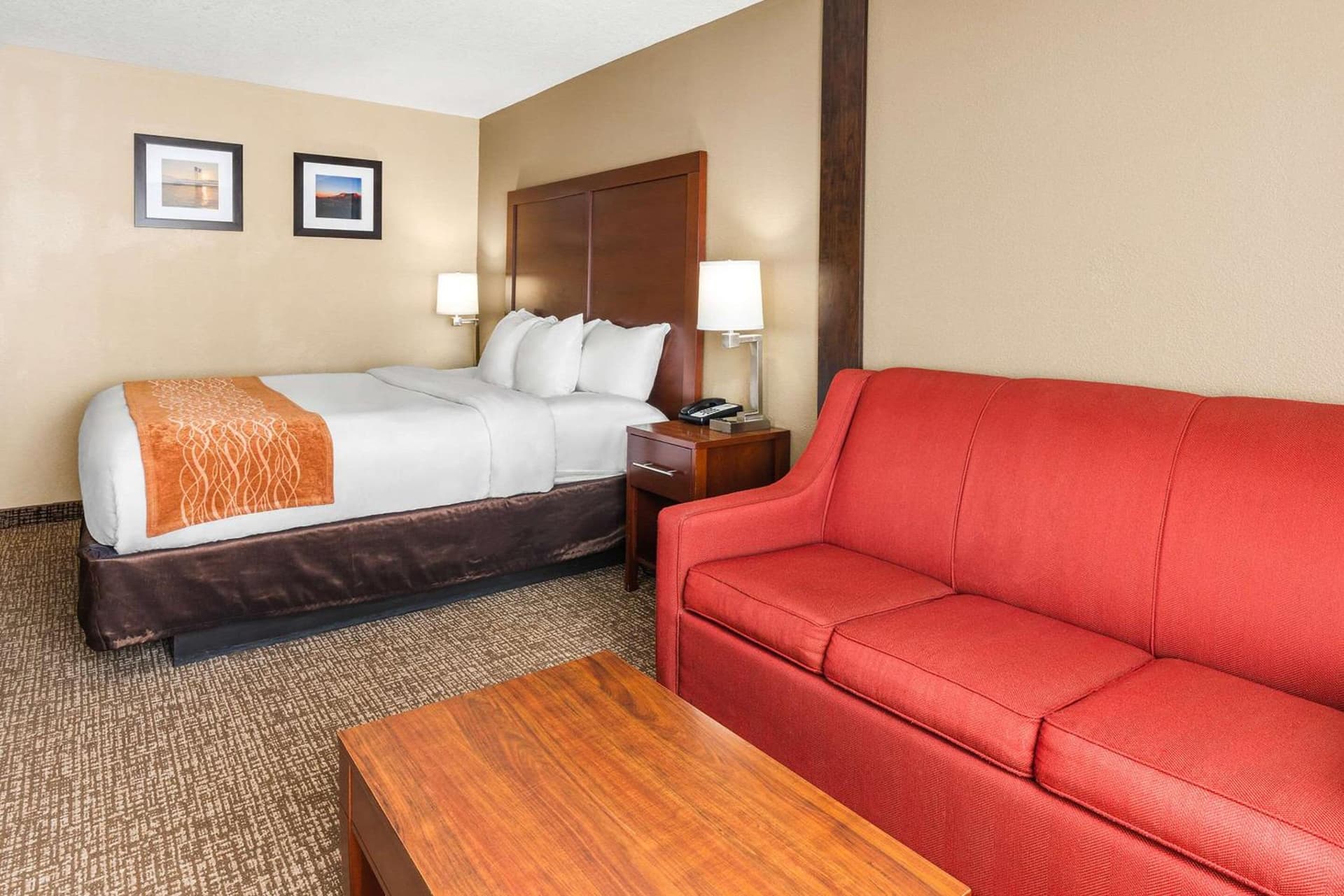 Comfort Inn & Suites Vancouver Downtown City Center gallery photo in Vancouver, WA — image 10