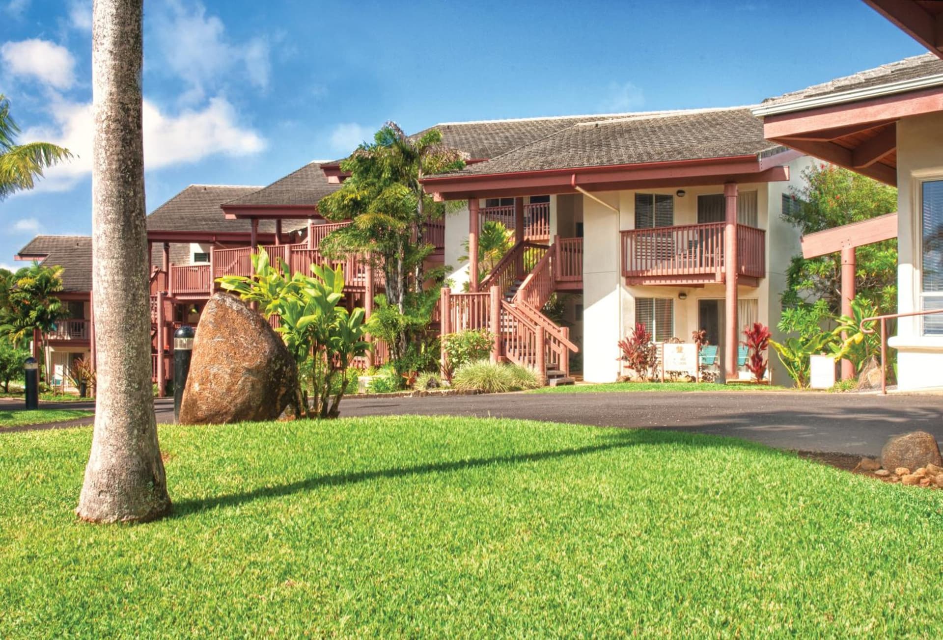 Club Wyndham Shearwater interior in Princeville, HI — gallery photo 2