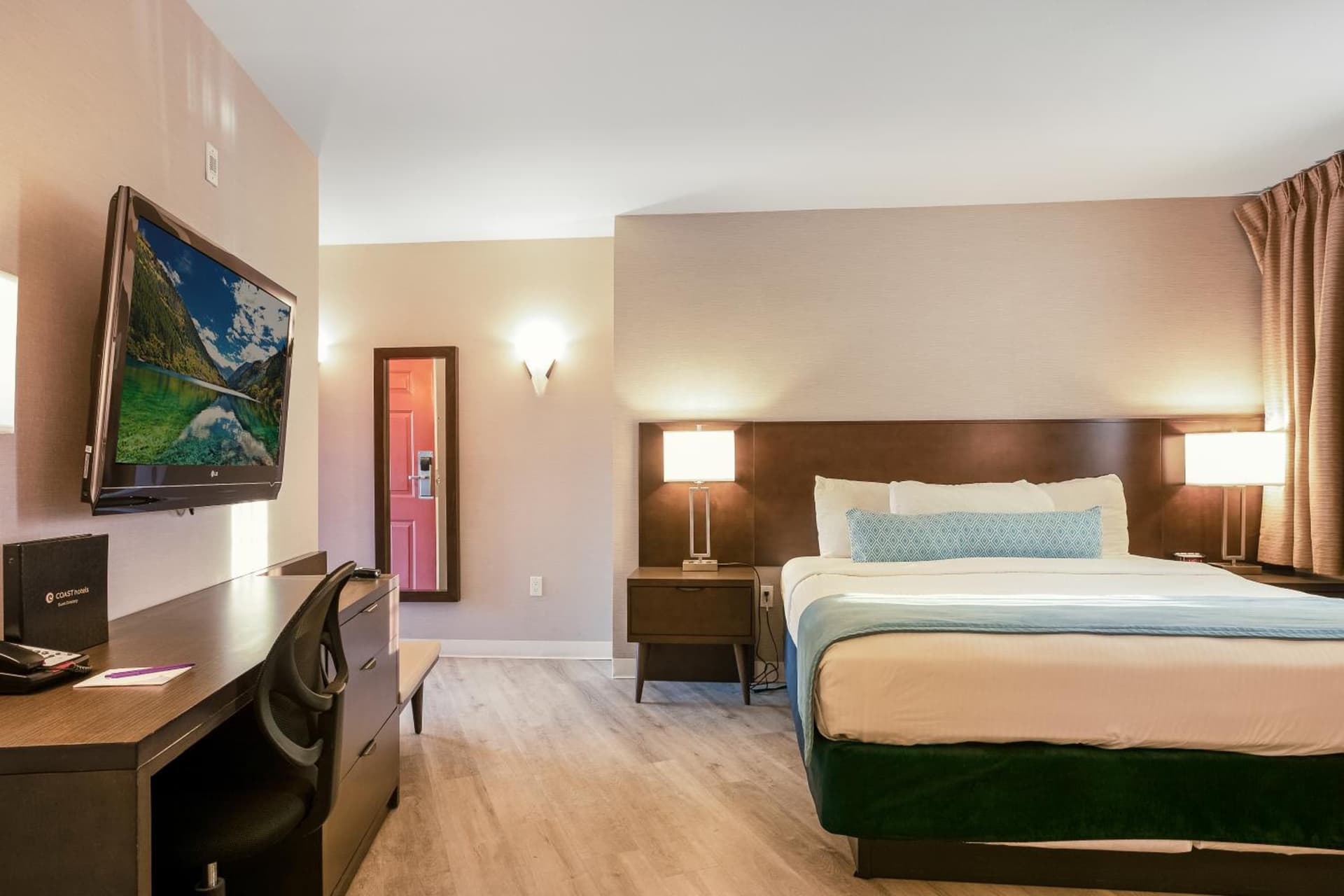 Safari Inn Burbank-Universal, a Coast Hotel gallery photo in Burbank, CA — image 37