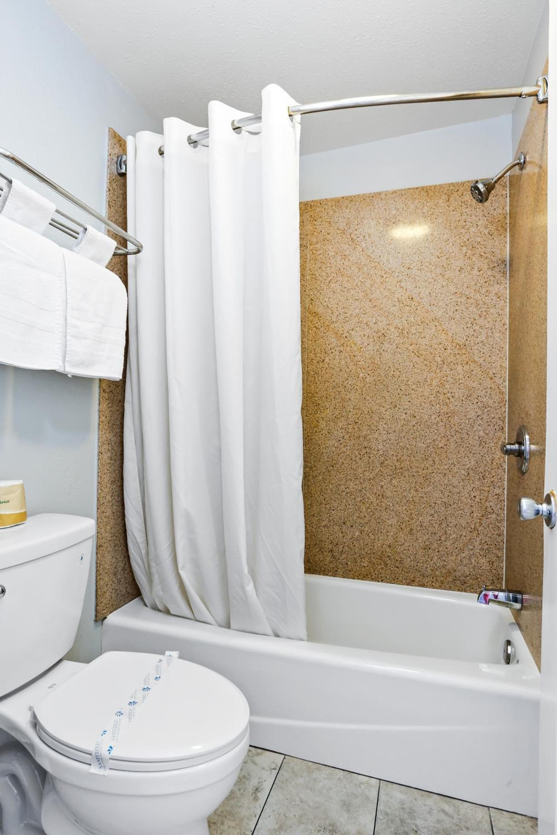 3rd Avenue Inn interior in La Habra, CA — gallery photo 2