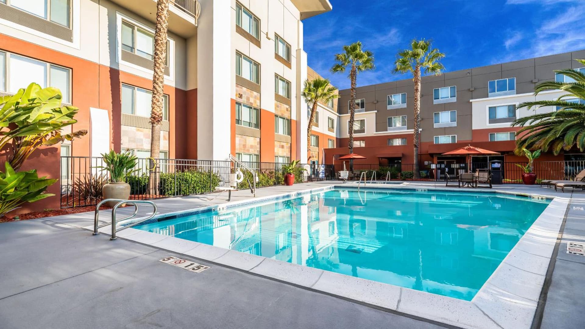Holiday Inn Express Fremont - Milpitas Central by IHG gallery photo in Fremont, CA — image 71