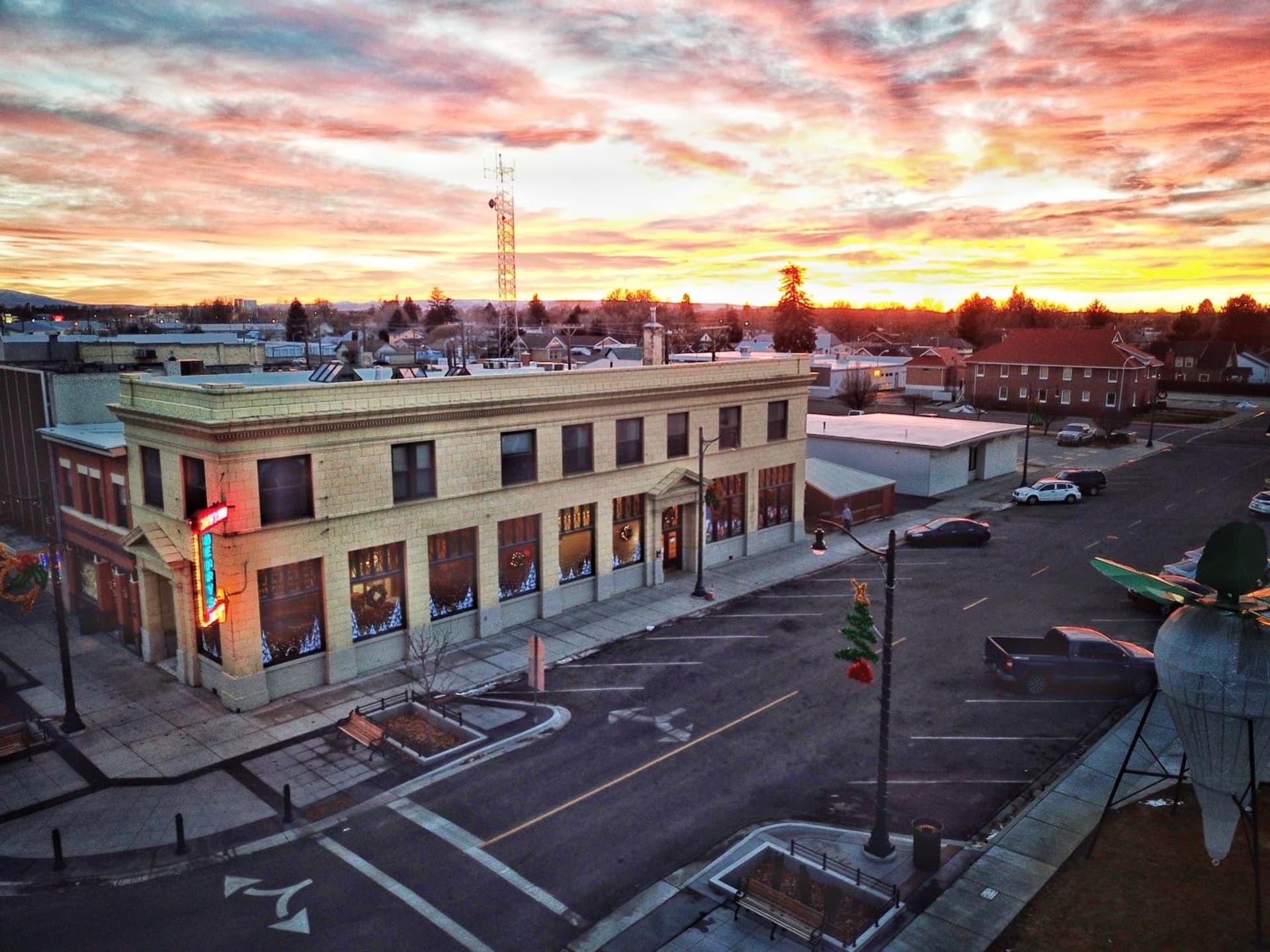 The Drift Inn featured exterior or lobby in Rupert, ID — similar hotel