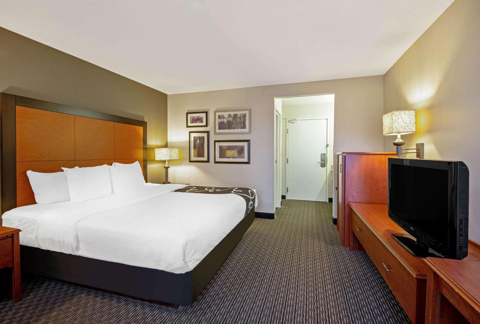 La Quinta by Wyndham Harrisburg Airport Hershey gallery photo in Harrisburg, PA — image 28