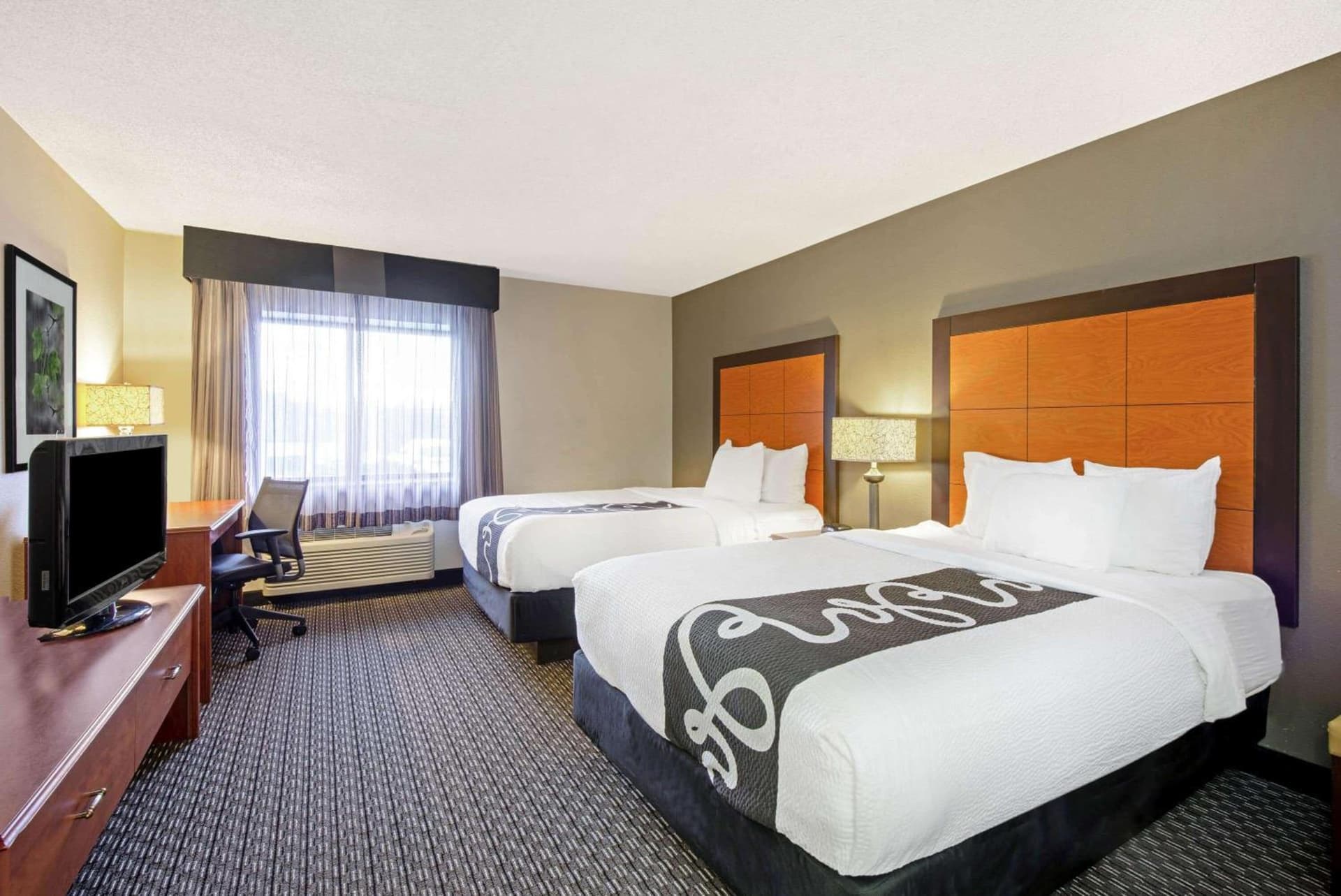 La Quinta by Wyndham Harrisburg Airport Hershey gallery photo in Harrisburg, PA — image 5
