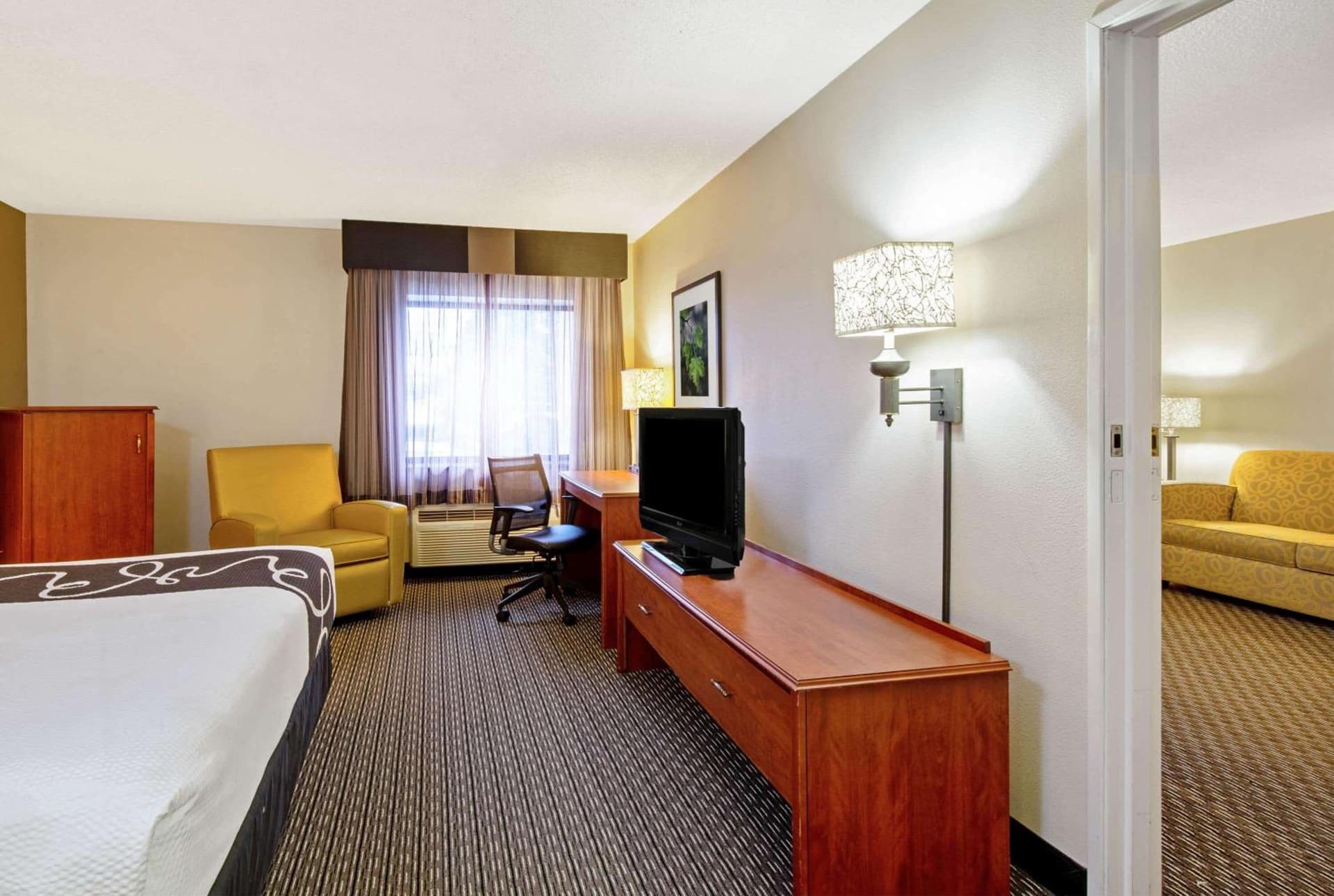 La Quinta by Wyndham Harrisburg Airport Hershey property views in Harrisburg, PA — gallery photo 3