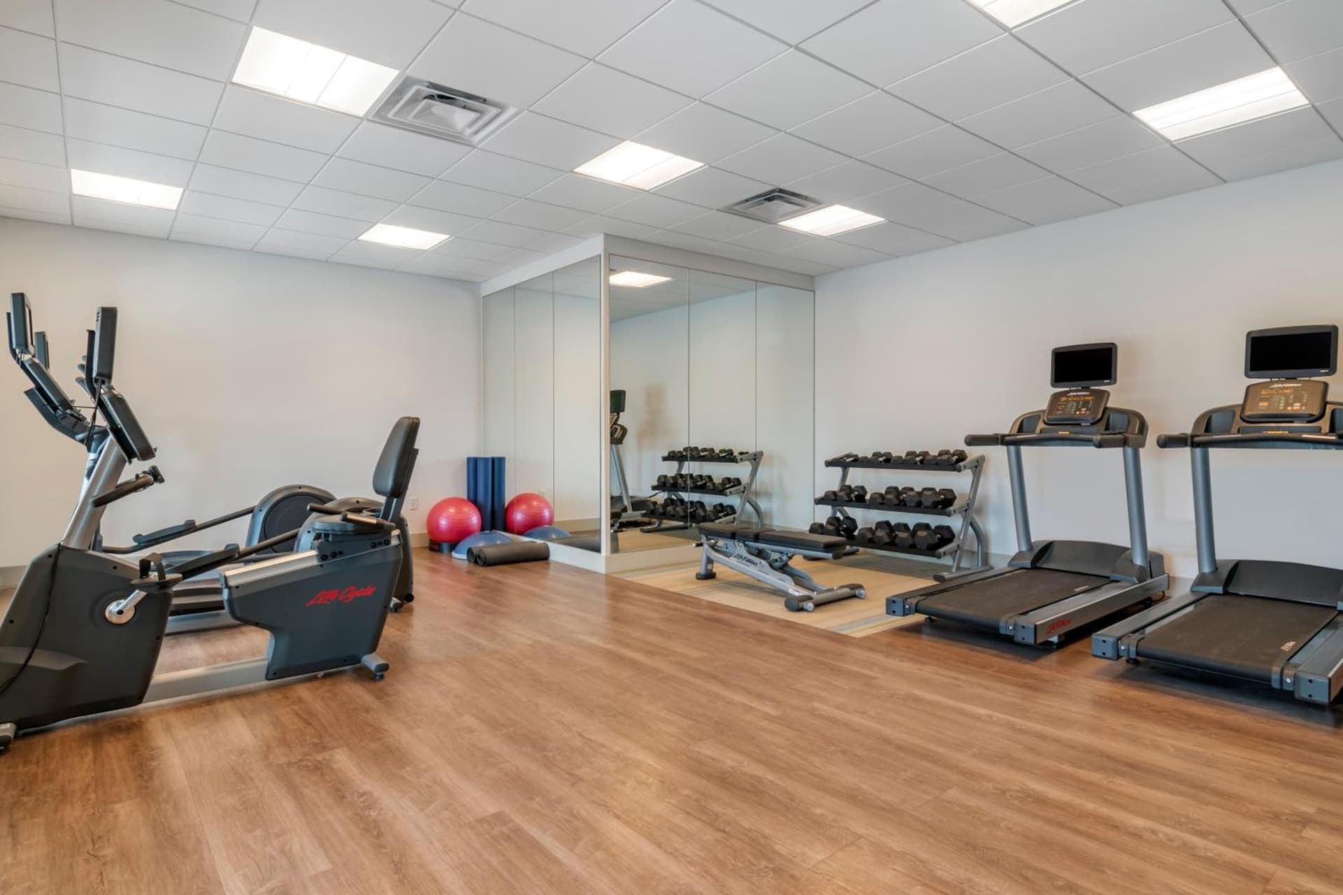 Holiday Inn Express & Suites - Lancaster - Mount Joy by IHG gallery photo in Mount Joy, PA — image 25