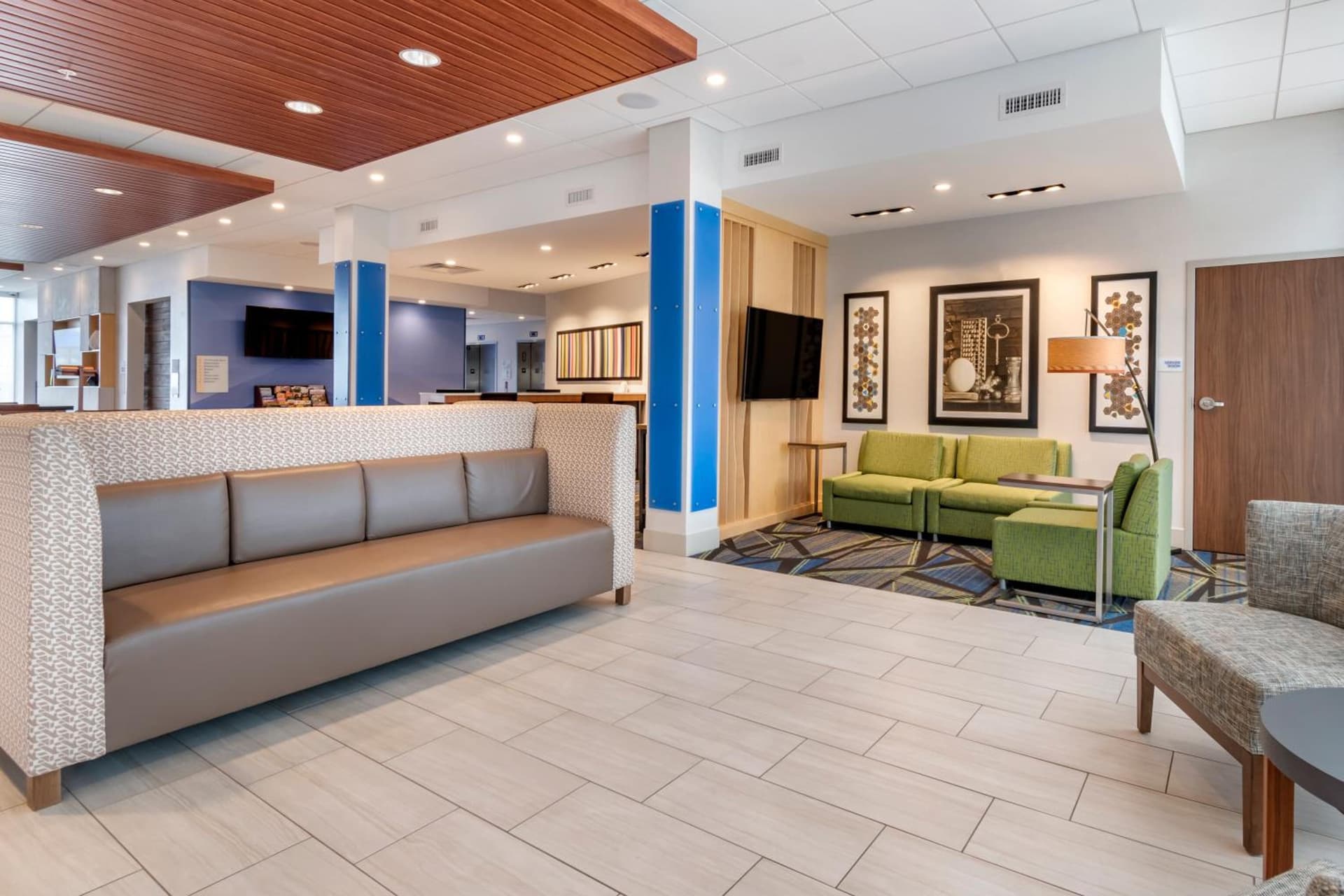 Holiday Inn Express & Suites - Lancaster - Mount Joy by IHG gallery photo in Mount Joy, PA — image 13