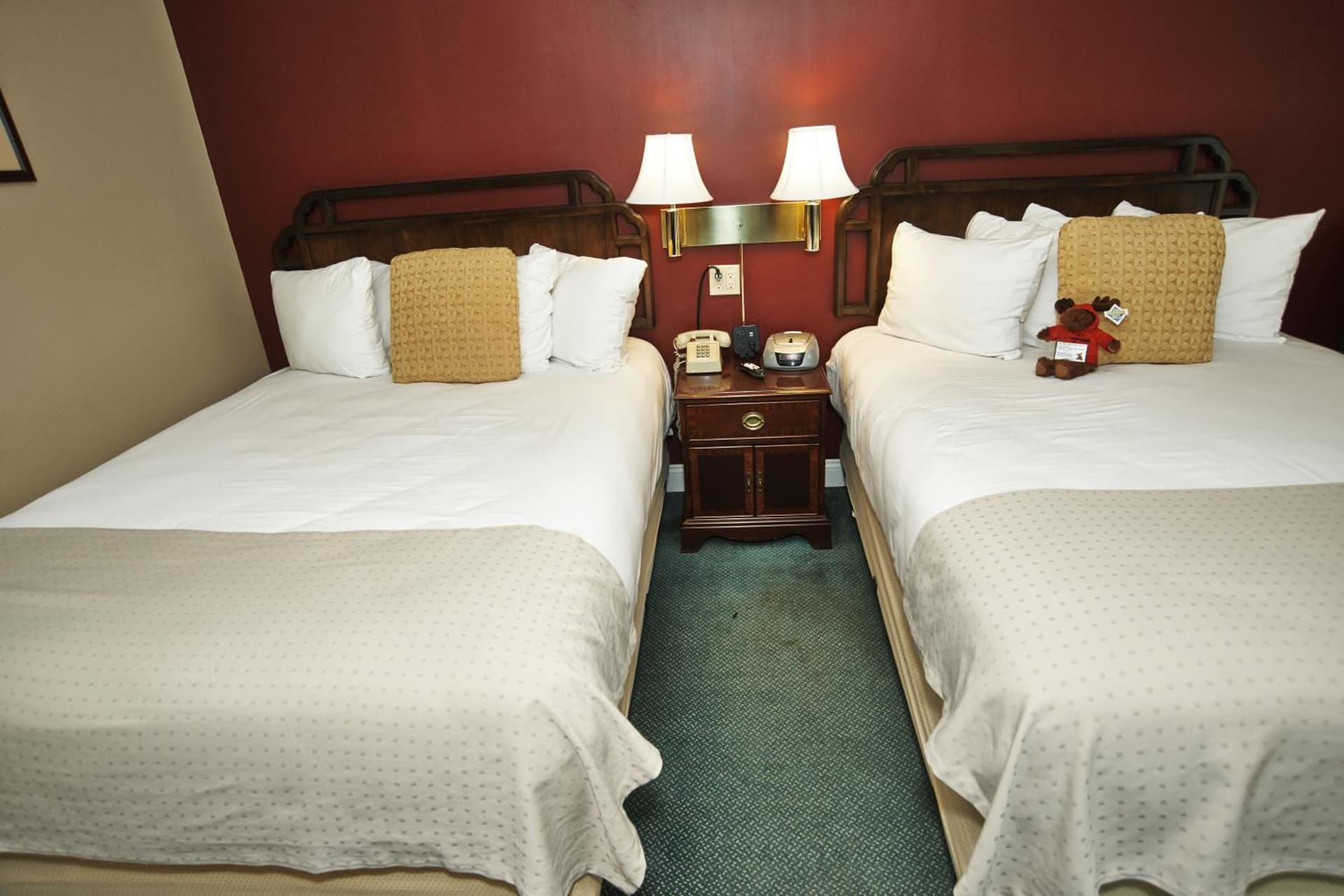 Fireside Inn & Suites Gilford gallery photo in Gilford — image 92