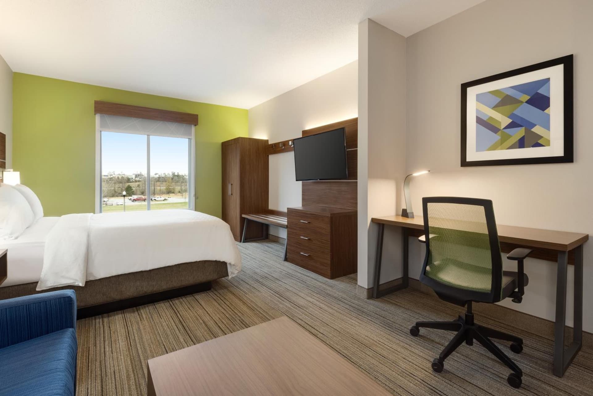 Holiday Inn Express Hotel & Suites Opelika Auburn by IHG gallery photo in Opelika, AL — image 90