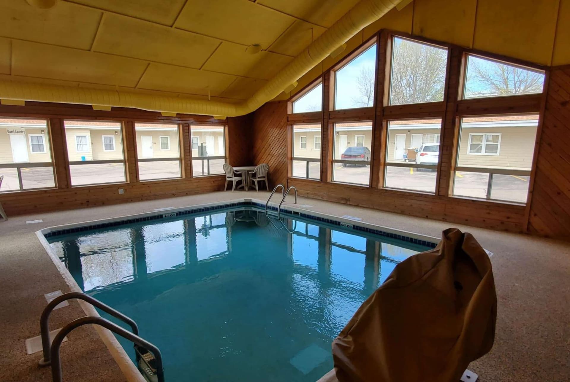 Days Inn by Wyndham Worthington property views in Worthington, MN — gallery photo 3
