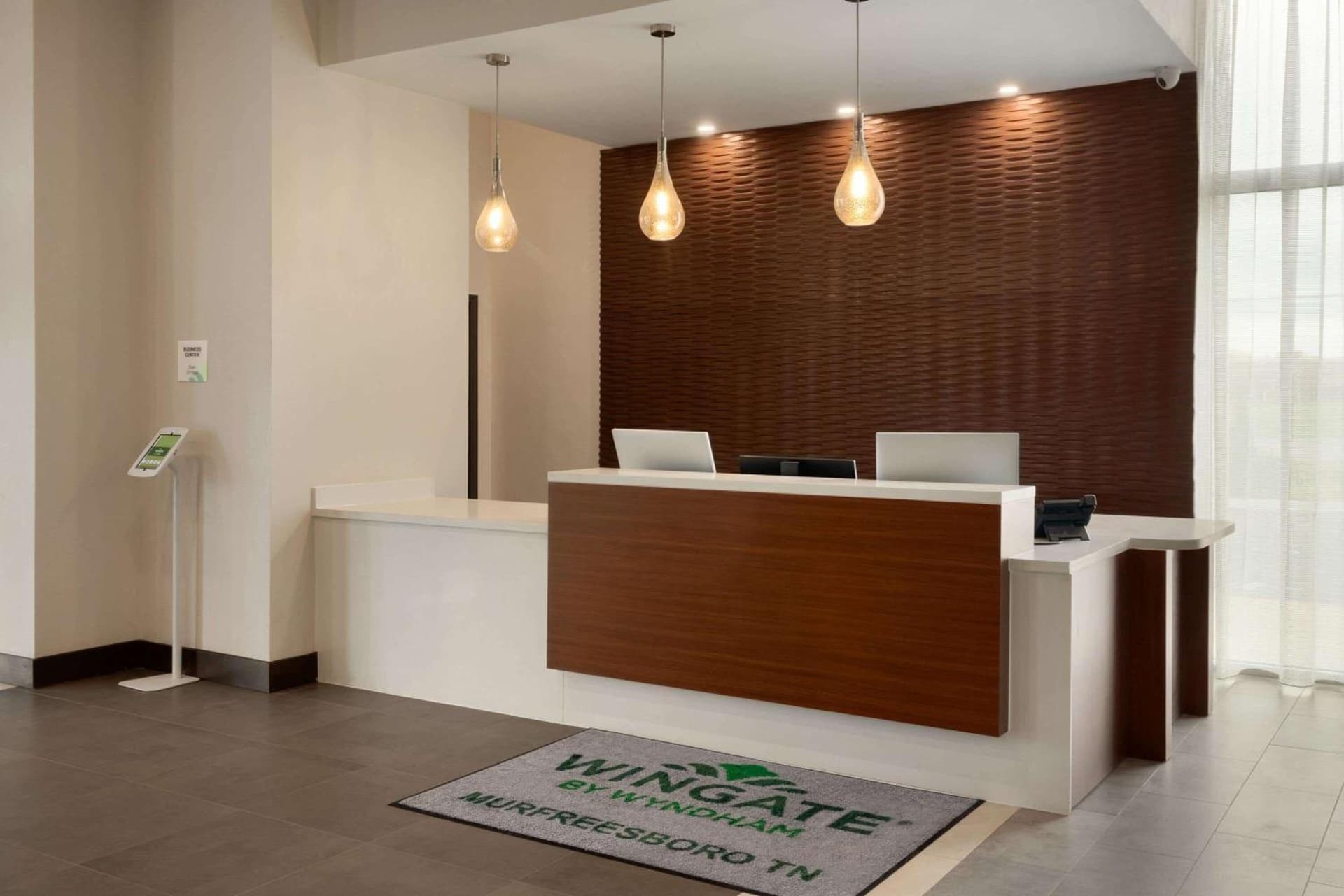 Wingate by Wyndham Murfreesboro-NEAR MTSU interior in Murfreesboro, TN — gallery photo 2