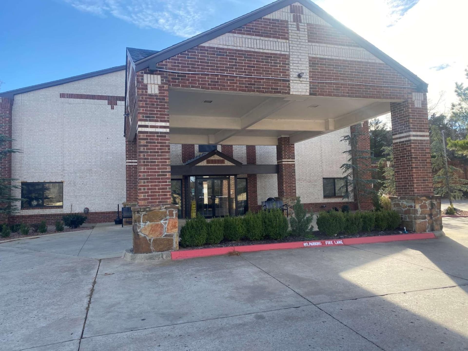 SureStay Plus by Best Western Edmond property views in Edmond, OK — gallery photo 3