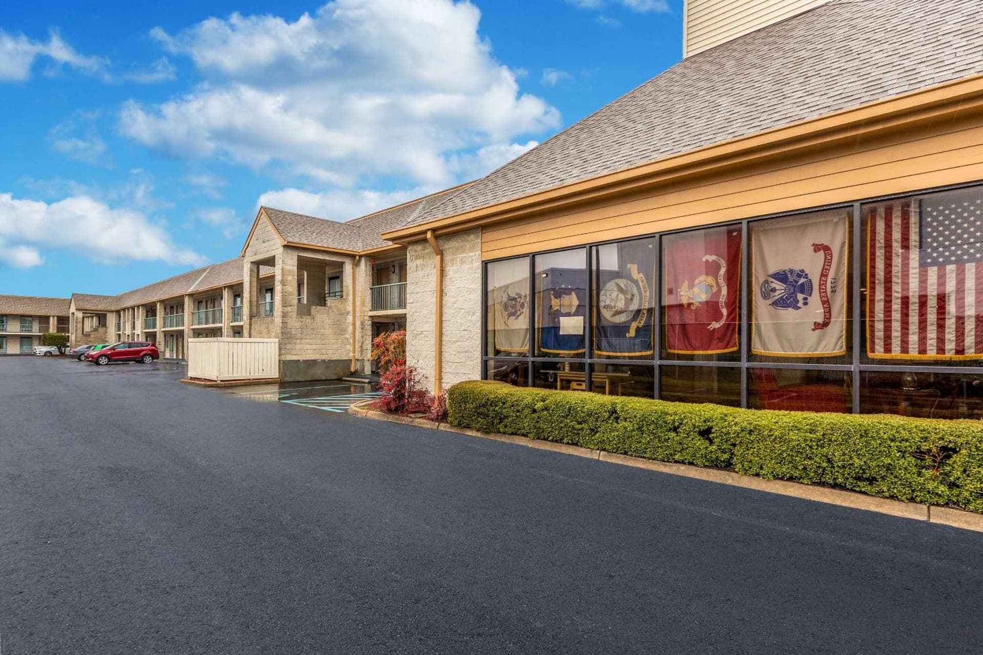 Econo Lodge Naval Station Norfolk property views in Norfolk, VA — gallery photo 3