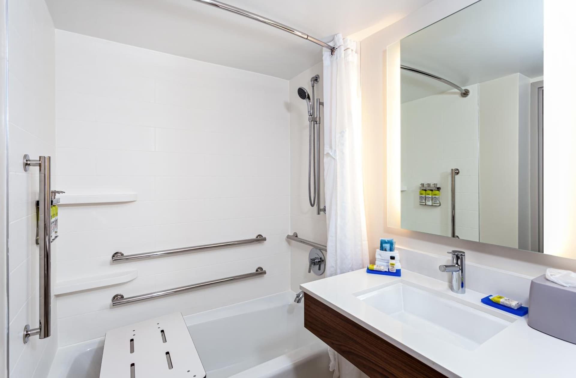 Holiday Inn Express Tampa-Brandon by IHG gallery photo in Brandon, FL — image 10