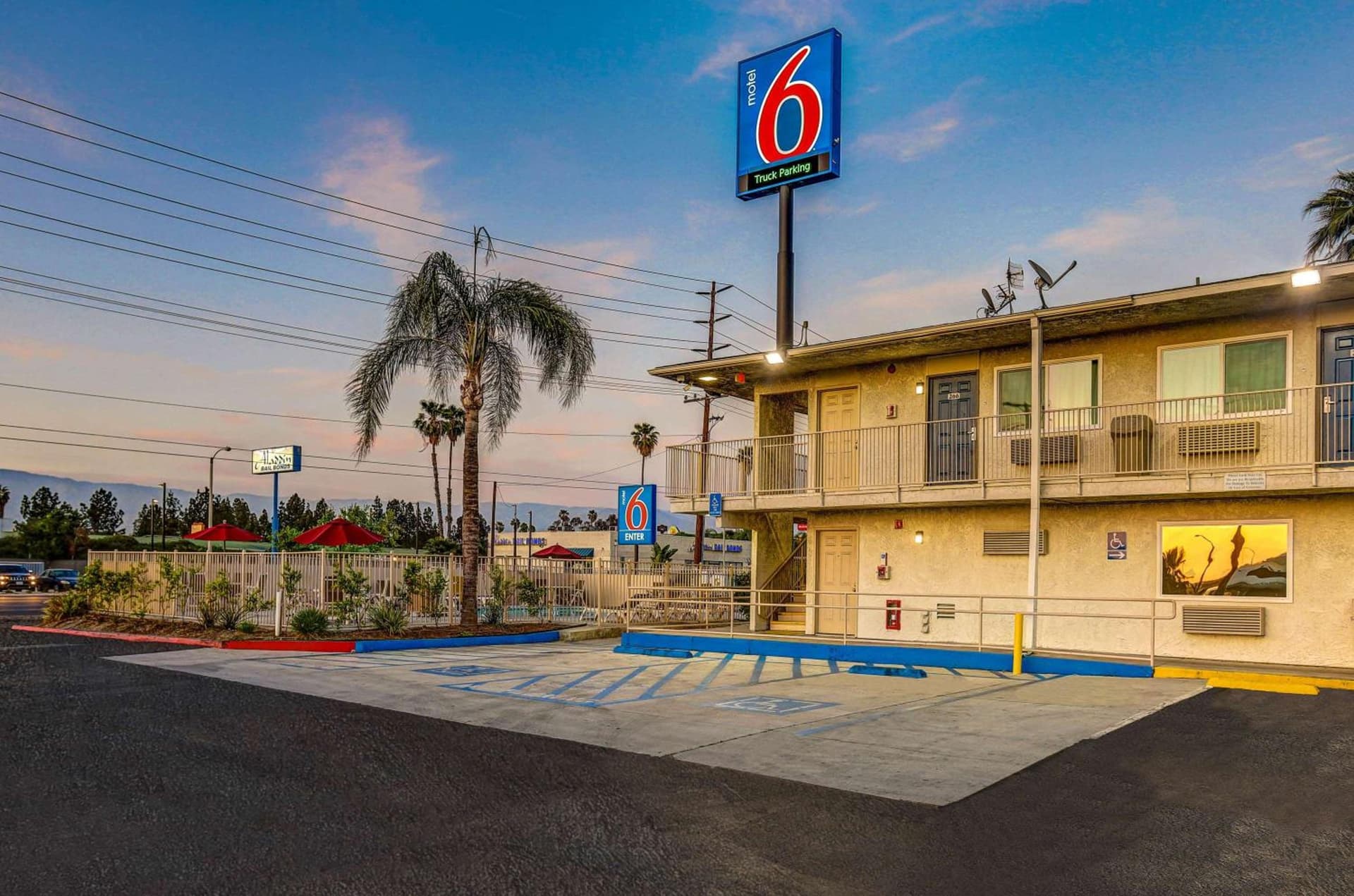 Motel 6-San Bernardino, CA - South interior in San Bernardino, CA — gallery photo 2