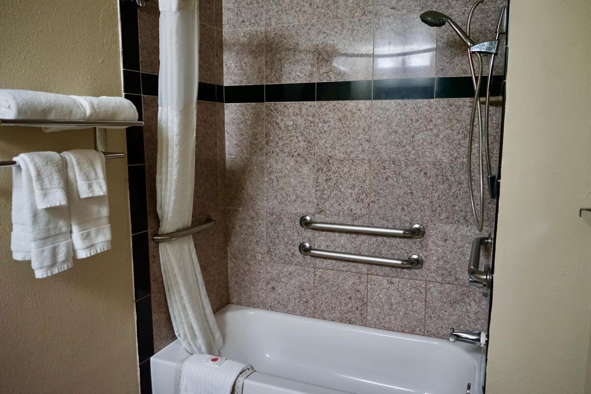 Comfort Suites Victorville-Hesperia gallery photo in Victorville, CA — image 17