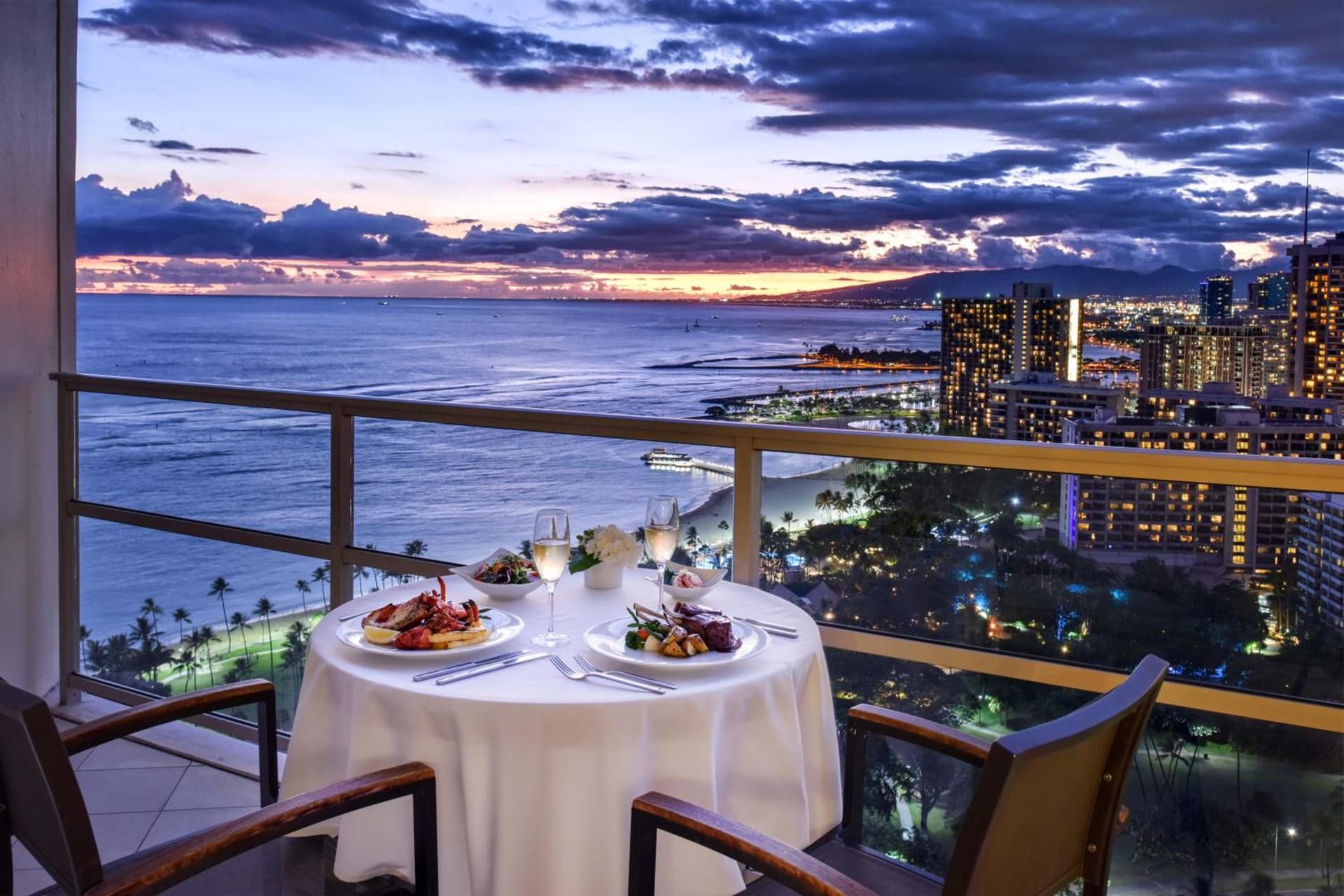 Ka Laʻi Waikiki Beach, LXR Hotels & Resorts gallery photo in Honolulu, HI — image 6
