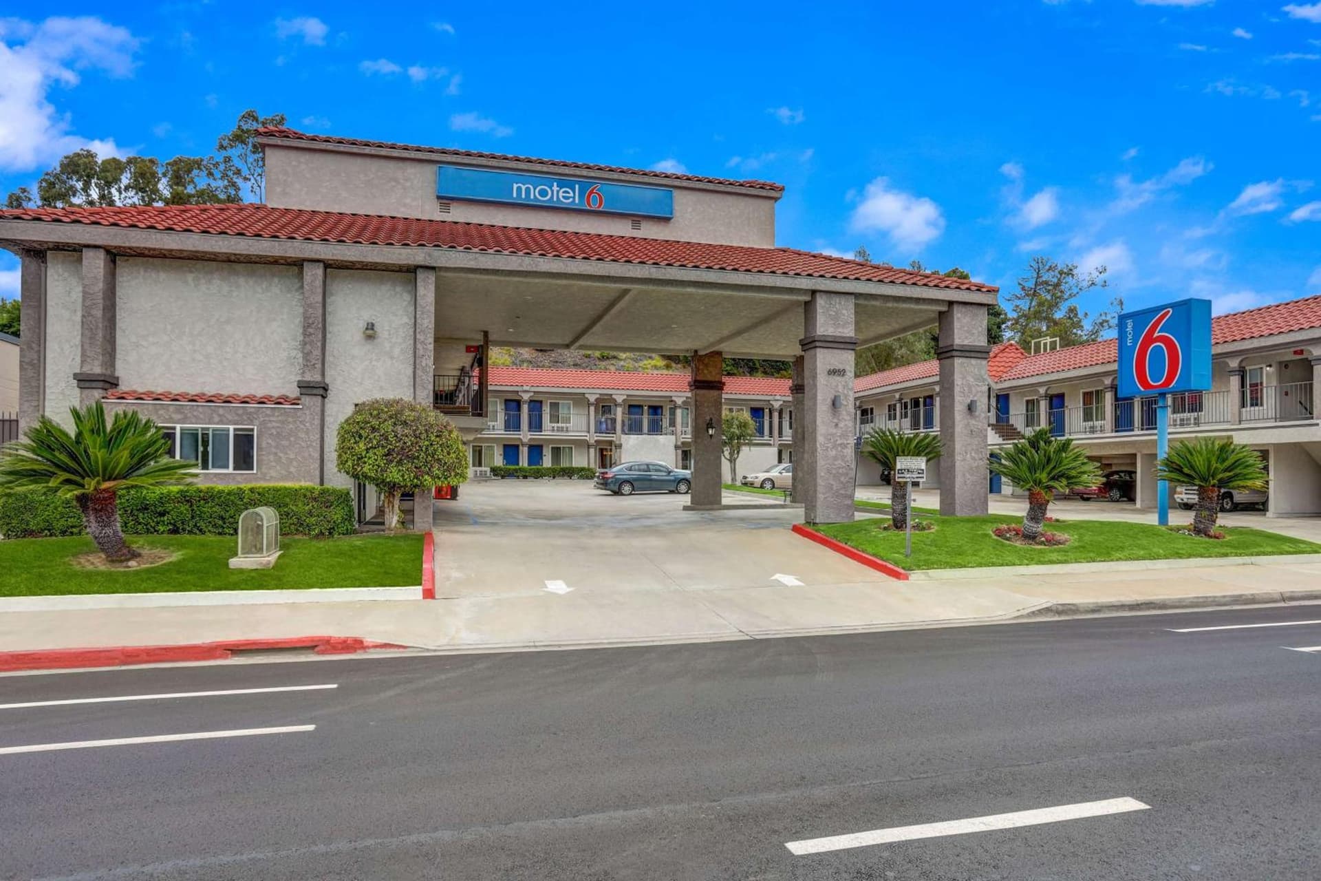 Motel 6-La Mesa, CA featured exterior or lobby in San Diego, CA — similar hotel