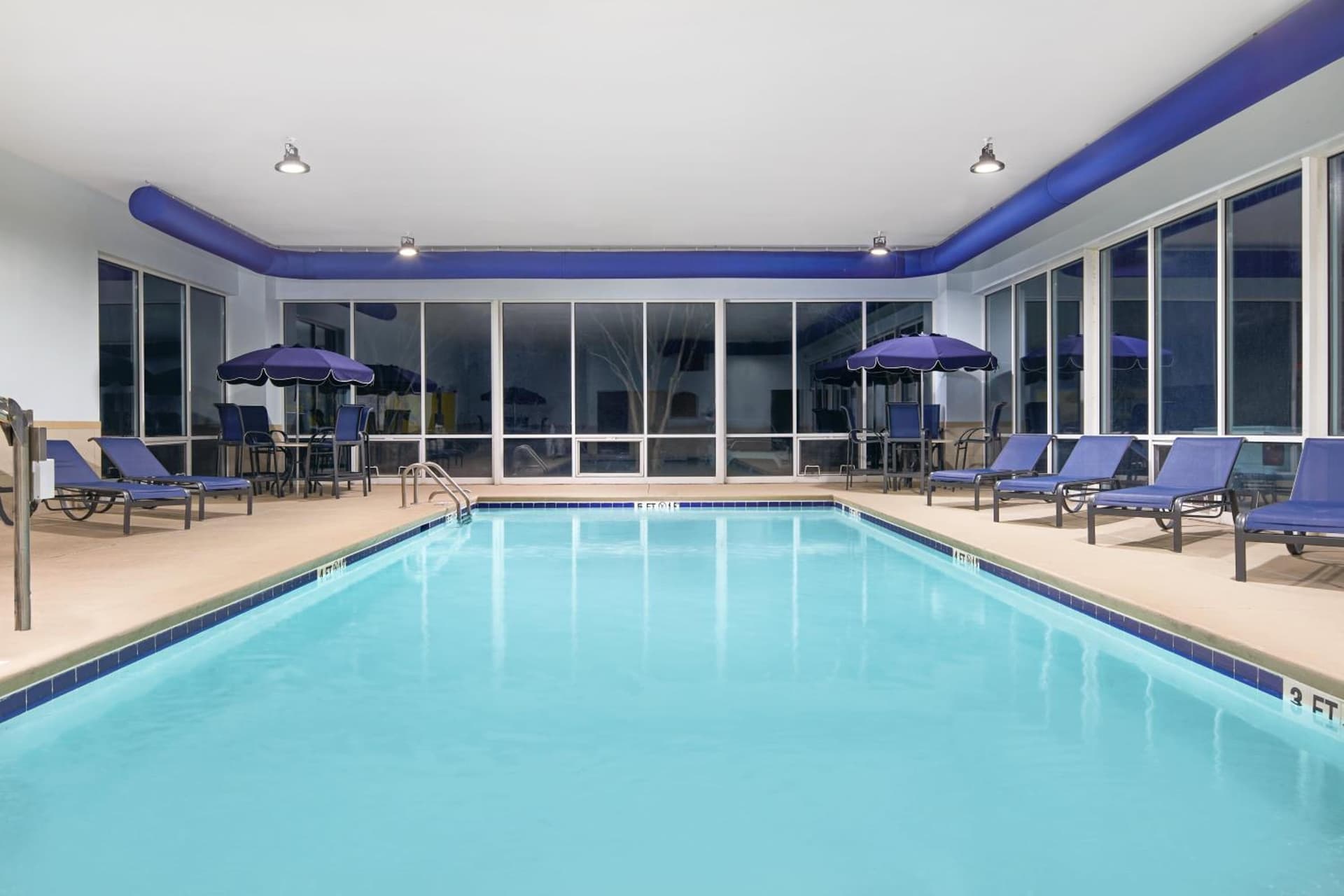 Holiday Inn Express & Suites I-26 & Us 29 At Westgate Mall by IHG property views in Spartanburg, SC — gallery photo 3