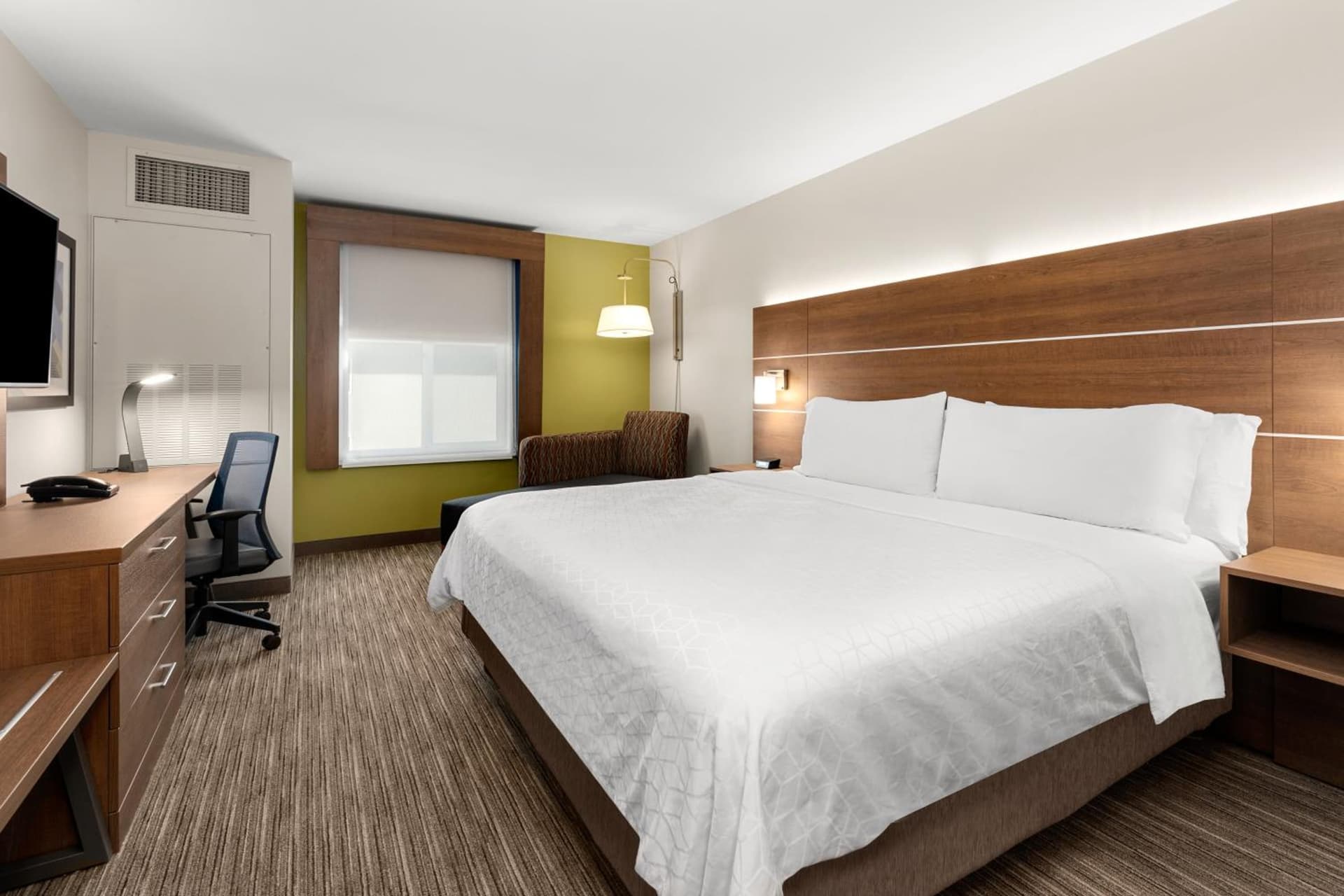 Holiday Inn Express and Suites Sumner by IHG gallery photo in Sumner, WA — image 18