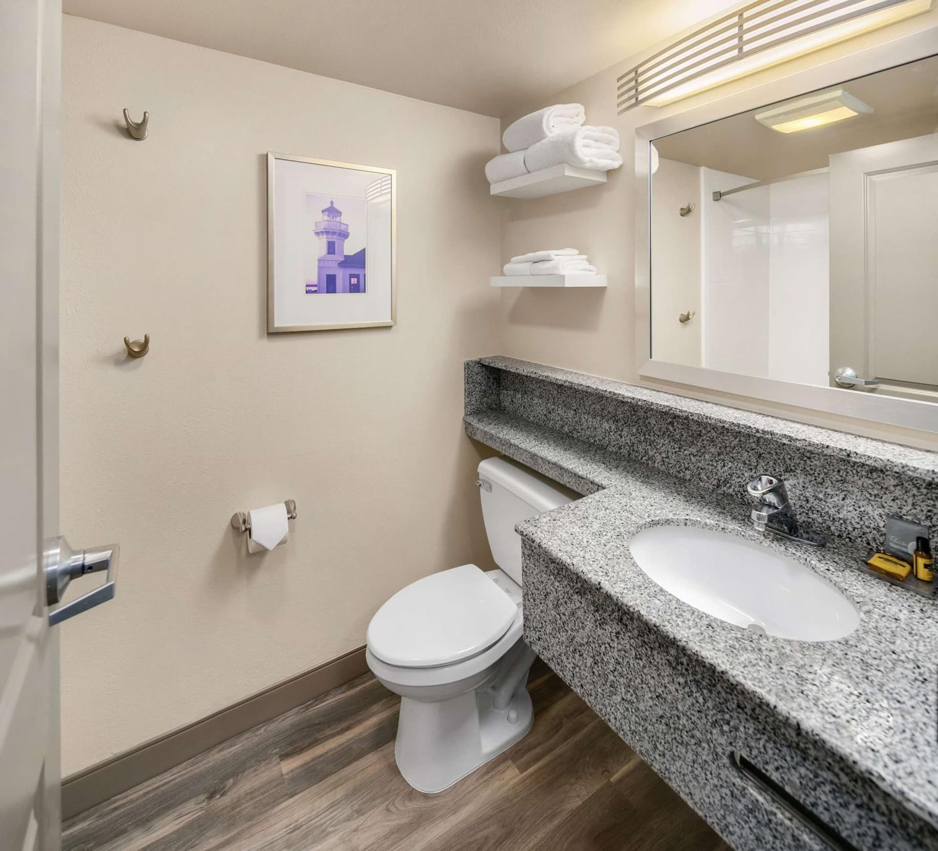 Executive Residency by Best Western Navigator Inn & Suites gallery photo in Everett, WA — image 6