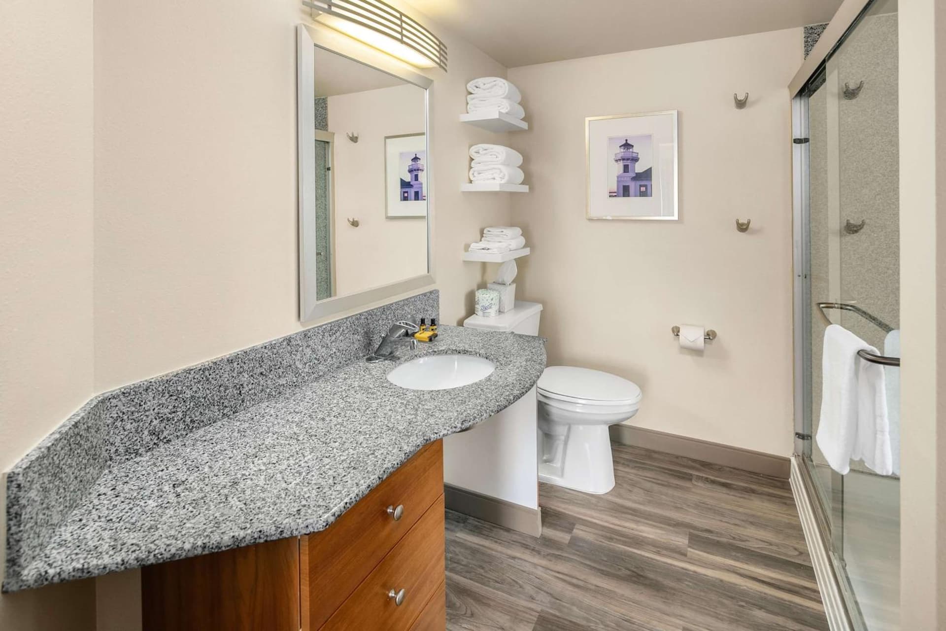 Executive Residency by Best Western Navigator Inn & Suites gallery photo in Everett, WA — image 5