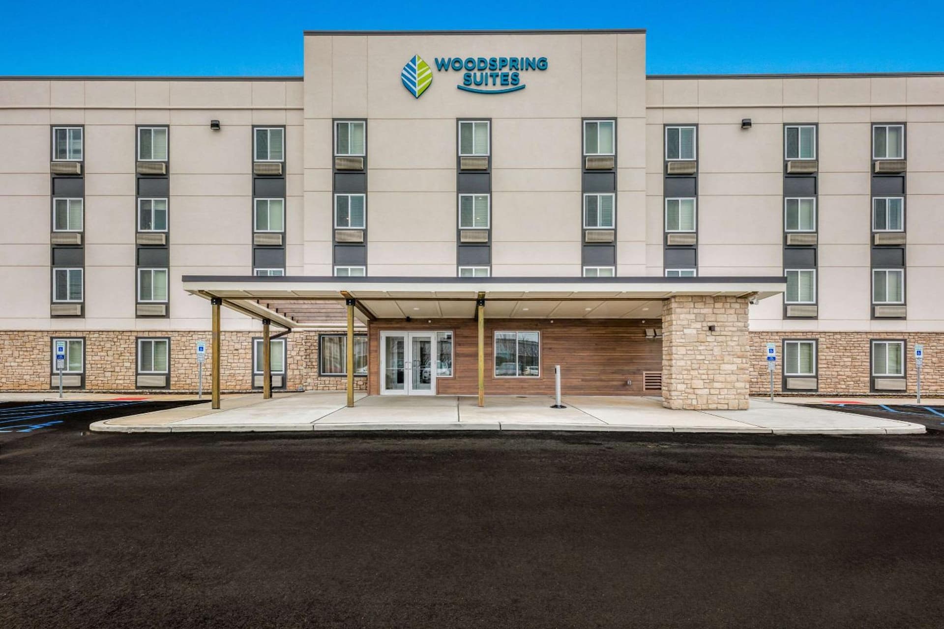 WoodSpring Suites Linden featured exterior or lobby in Linden, NJ — similar hotel