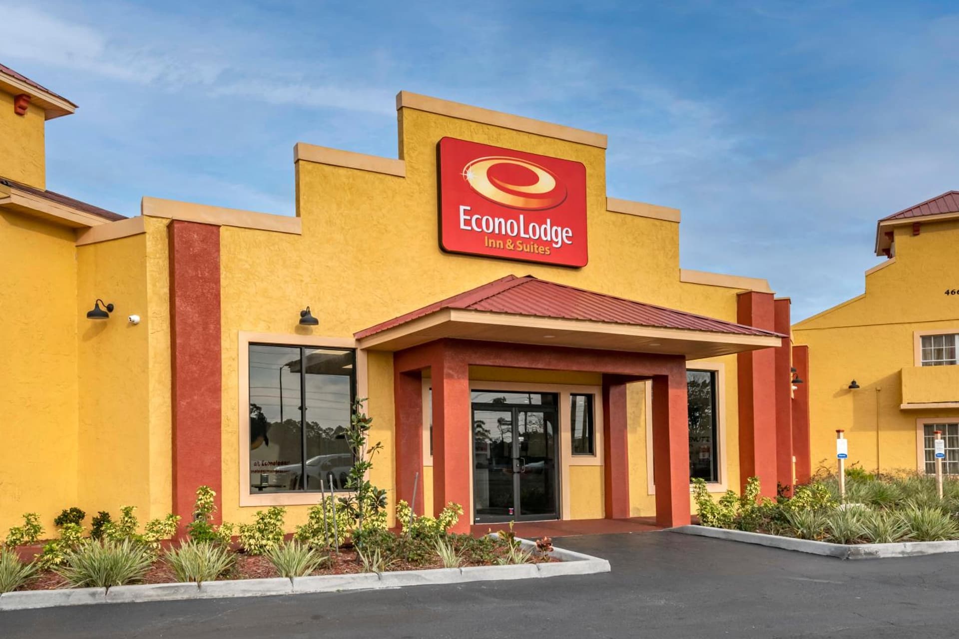 Econo Lodge Inn & Suites Maingate Central gallery photo in Kissimmee, FL — image 25