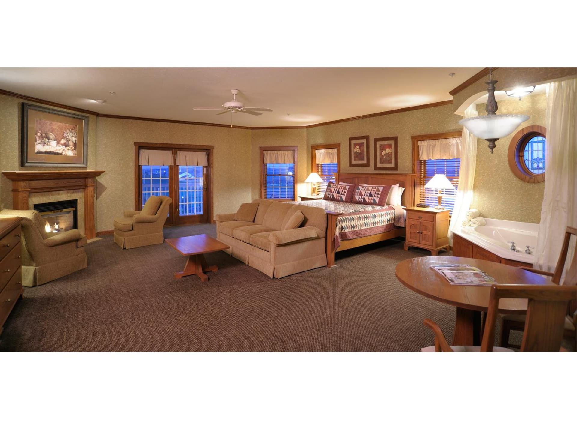 Carlisle Inn Sugarcreek gallery photo in Sugarcreek, OH — image 18