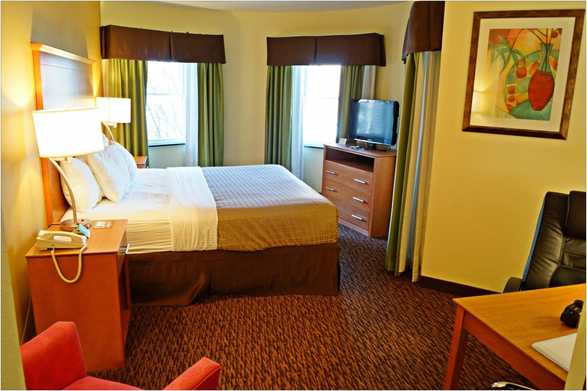University Hotel & Suites Shippensburg, Trademark by Wyndham gallery photo in Shippensburg, PA — image 43