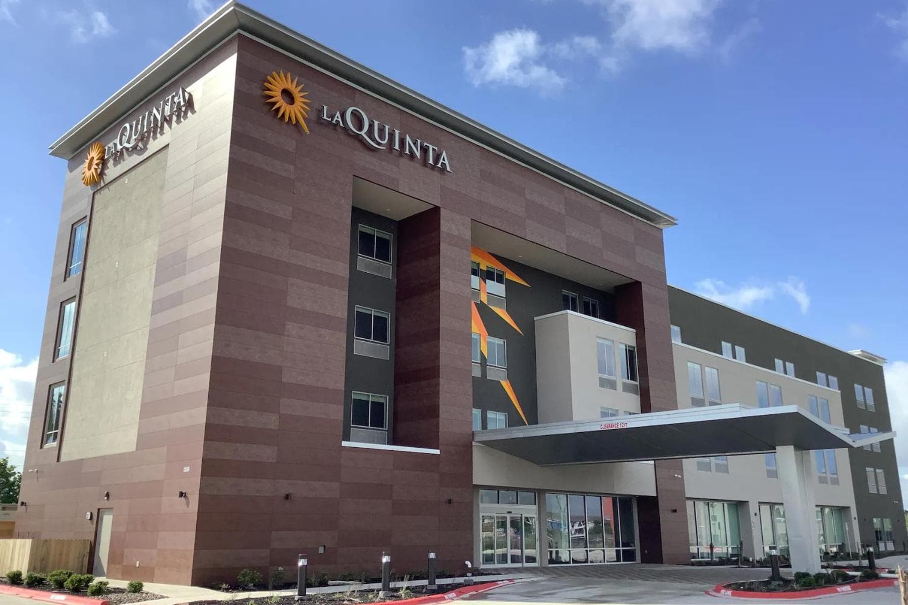 La Quinta Inn & Suites by Wyndham Corpus Christi Southeast featured exterior or lobby in Corpus Christi, TX — similar hotel