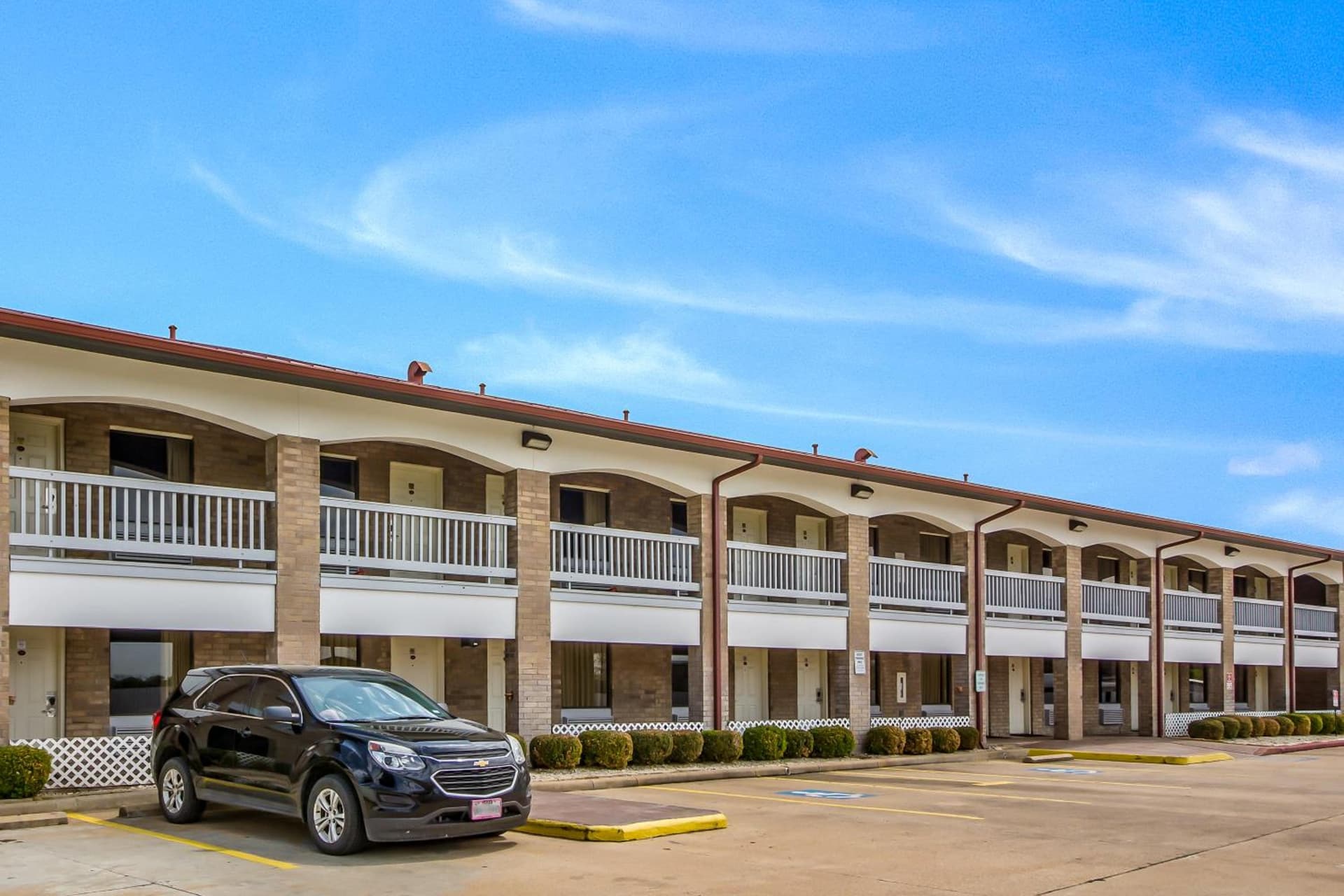 Americas Best Value Inn Columbus property views in Columbus, TX — gallery photo 3